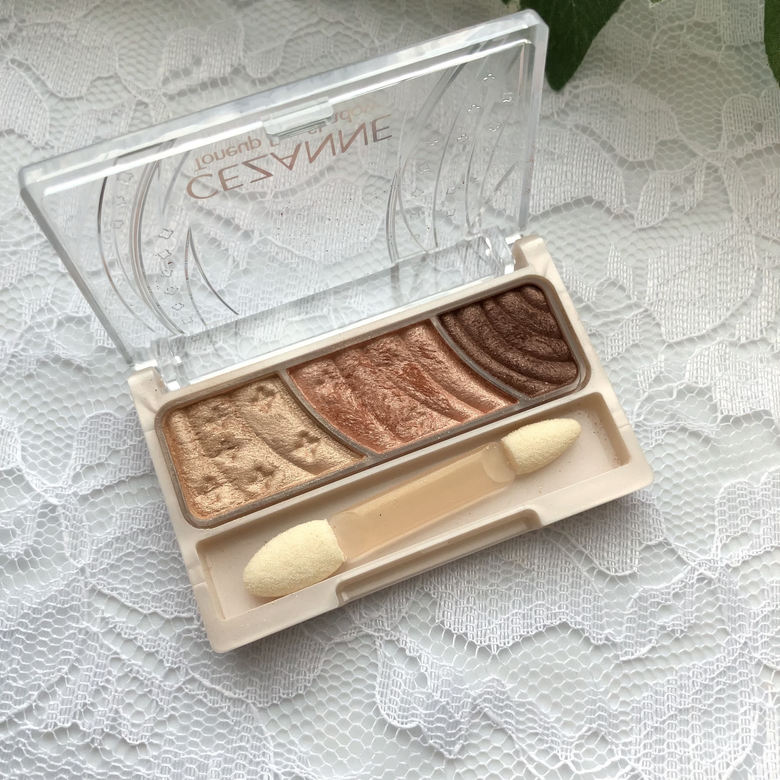 トーンアップアイシャドウ/CEZANNE/アイシャドウパレットを使ったクチコミ（2枚目）