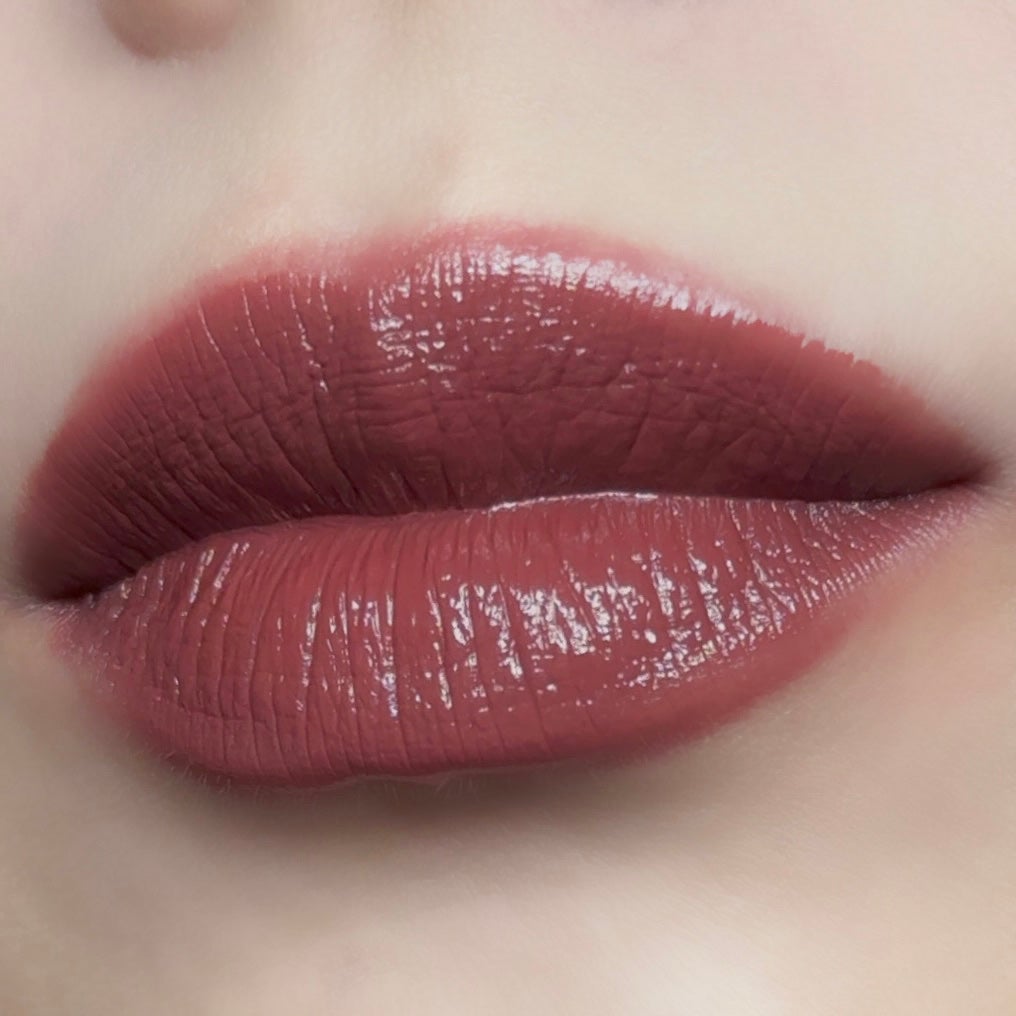 マキシマル スリーク サテン リップスティック/M・A・C/口紅を使ったクチコミ(2枚目)