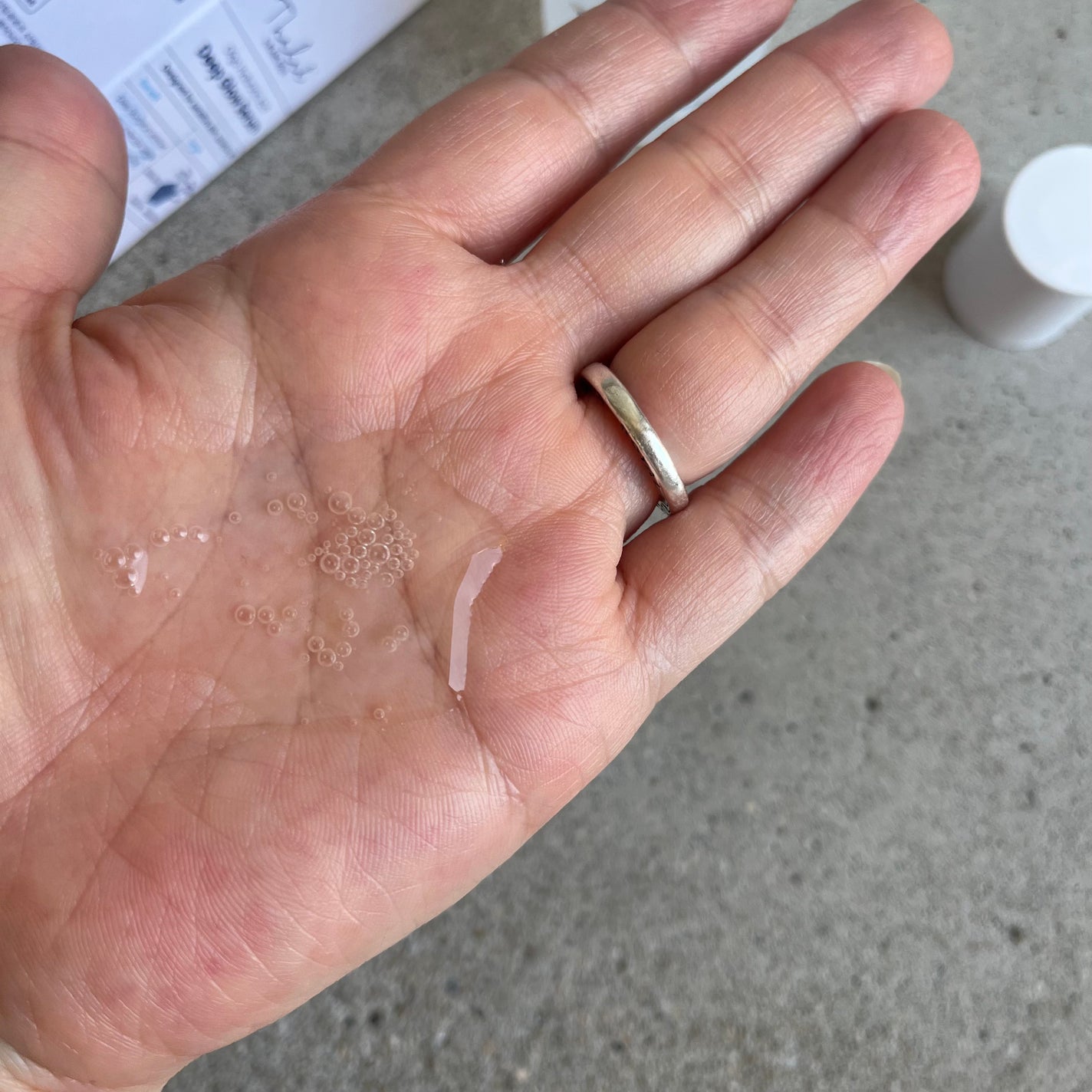 水分ディープグローセラム/THE LAB by blanc doux(ザラボバイブランドゥ)/ブースター・導入液を使ったクチコミ(2枚目)