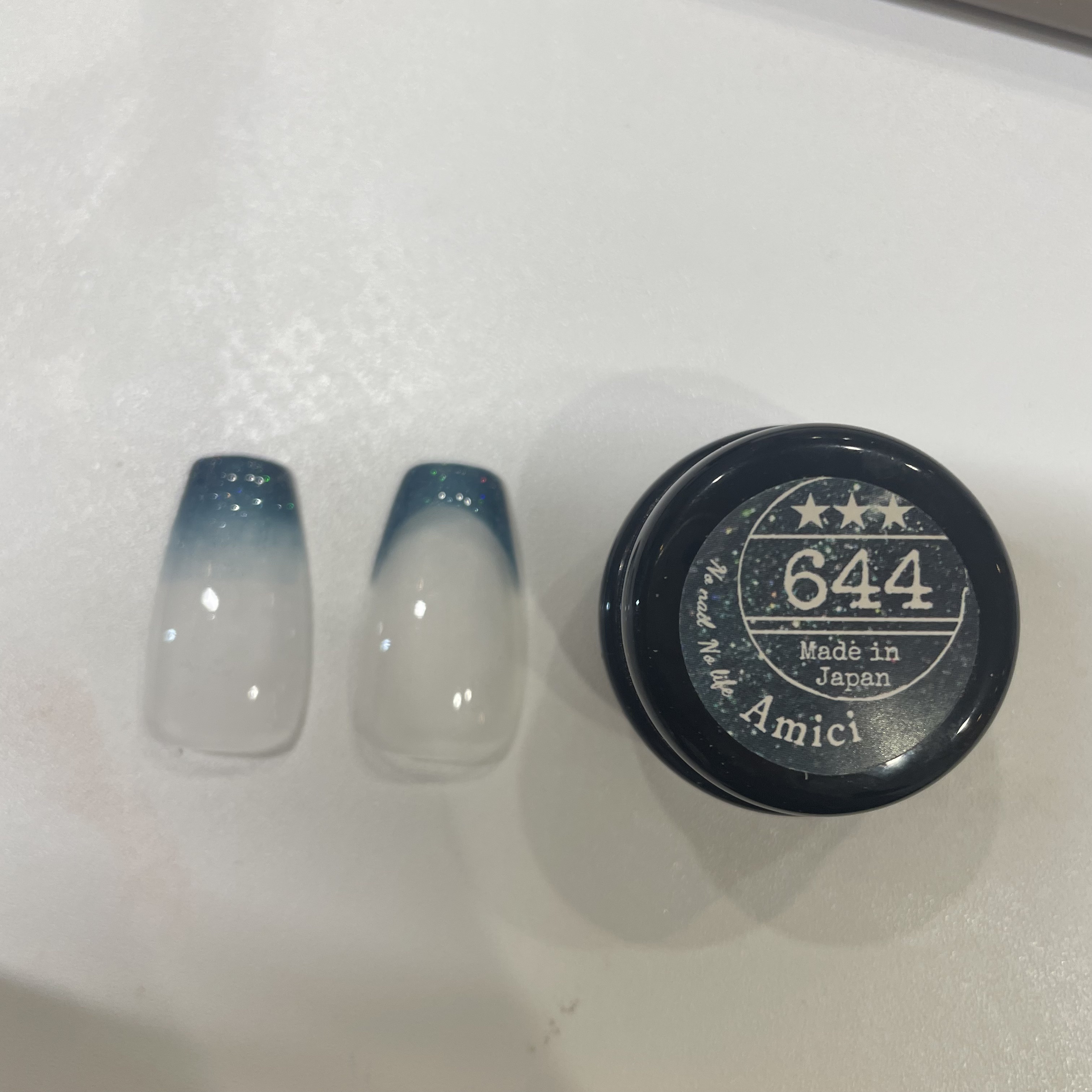 アミーチジェル/AMICI/ジェルネイルを使ったクチコミ（1枚目）