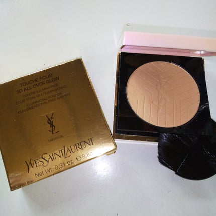 ラディアント タッチ 3D グロウ/YVES SAINT LAURENT BEAUTE/プレストパウダーを使ったクチコミ(1枚目)