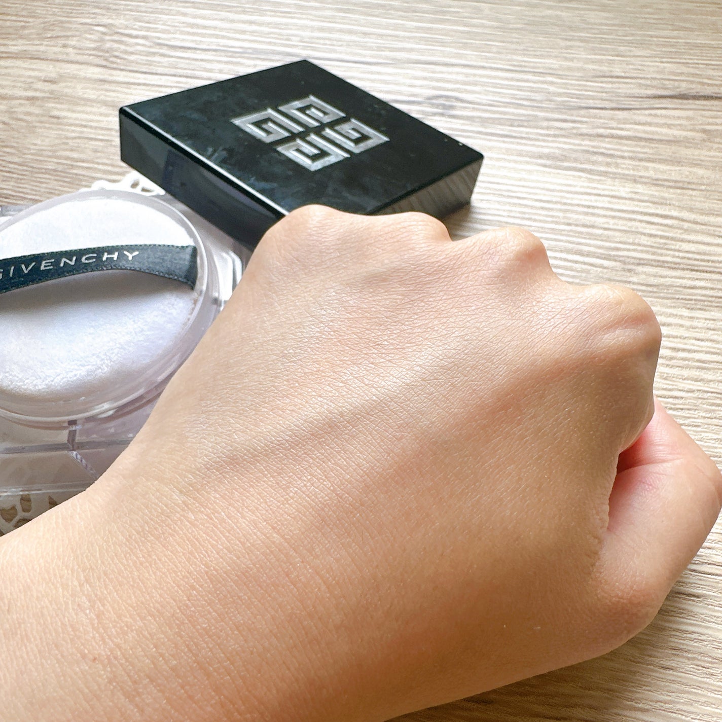 ããªãºã ã»ãªãŒãã«/GIVENCHY/ã«ãŒã¹ããŠããŒã䜿ã£ãã¯ãã³ãïŒ5æç®ïŒ