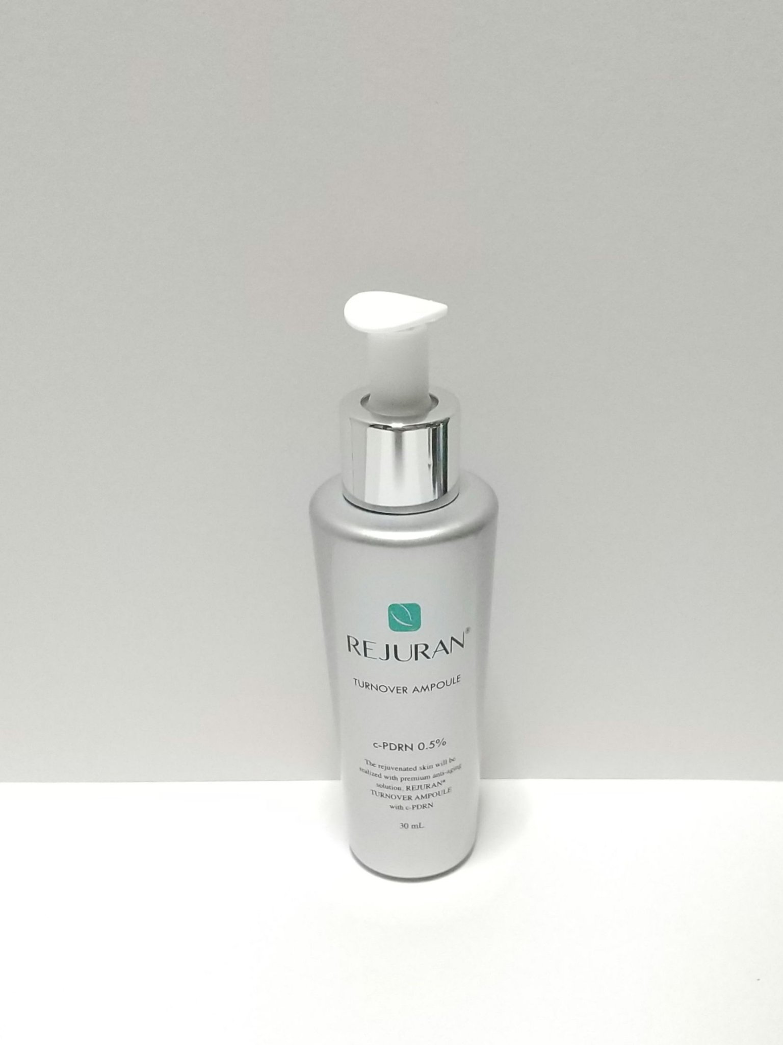 REJURAN ターンオーバーアンプル 30ml/REJURAN COSMETICS/美容液を使ったクチコミ（1枚目）