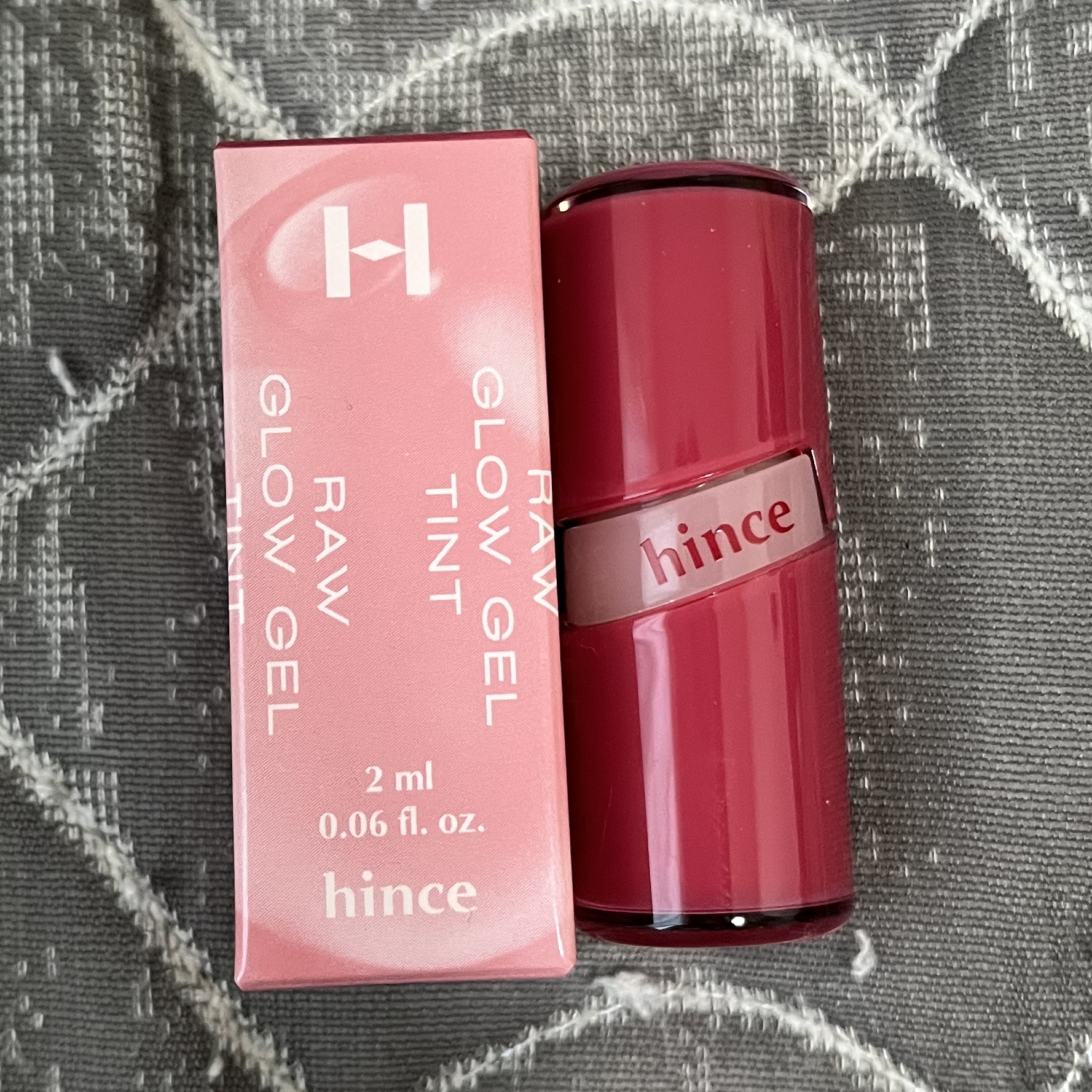 ロウグロウジェルティント R020 ローズウッド（ミニ）/hince/リップティントを使ったクチコミ（2枚目）