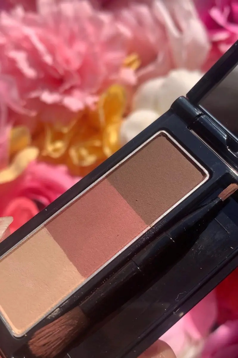 ケイト デザイニングアイブロウ3D/KATE/パウダーアイブロウを使ったクチコミ（2枚目）