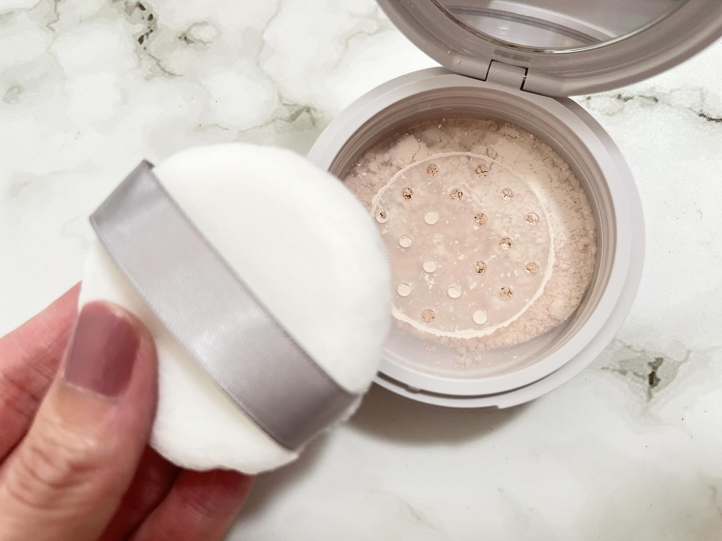 フェースパウダーUV /LEVA/ルースパウダーを使ったクチコミ（3枚目）