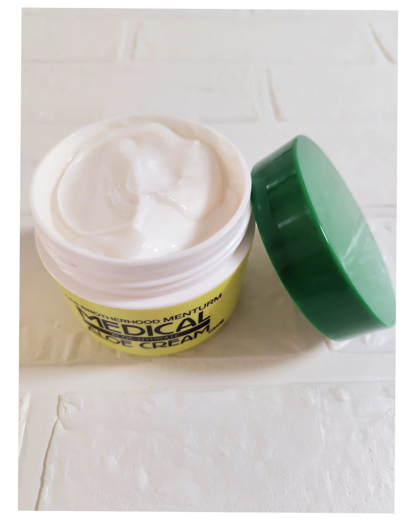 近江兄弟社メンターム 薬用アロエクリーム/近江兄弟社/ボディクリームを使ったクチコミ(3枚目)