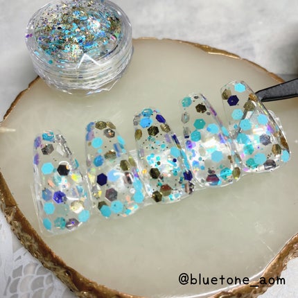 ⋆͛🦖⋆͛aomi on LIPS 「SHEINでゲットしたホログラム(੭˙ᗜ˙)੭派手やけどめちゃ..」(3枚目)