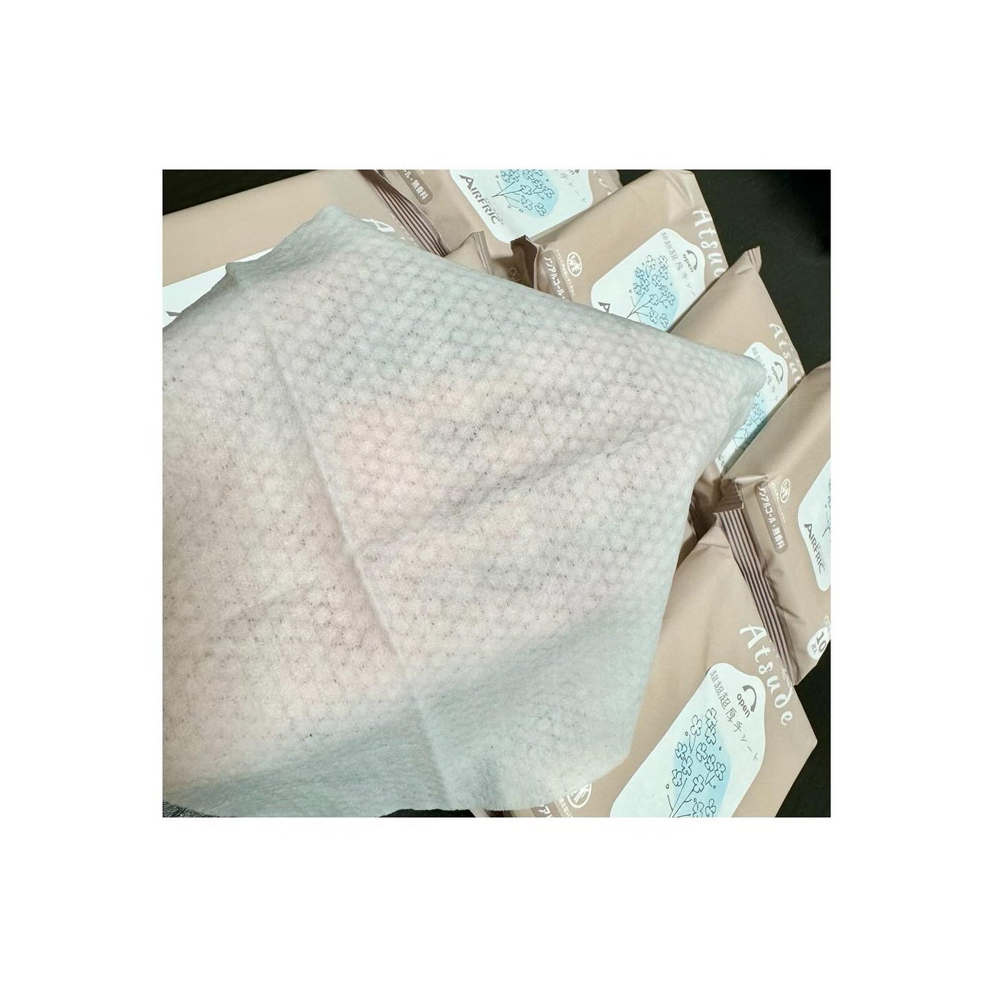 超超超厚手おしりふき 連続で取り出せる『ポップアップ式」/AIRFRIC/ティッシュを使ったクチコミ(2枚目)