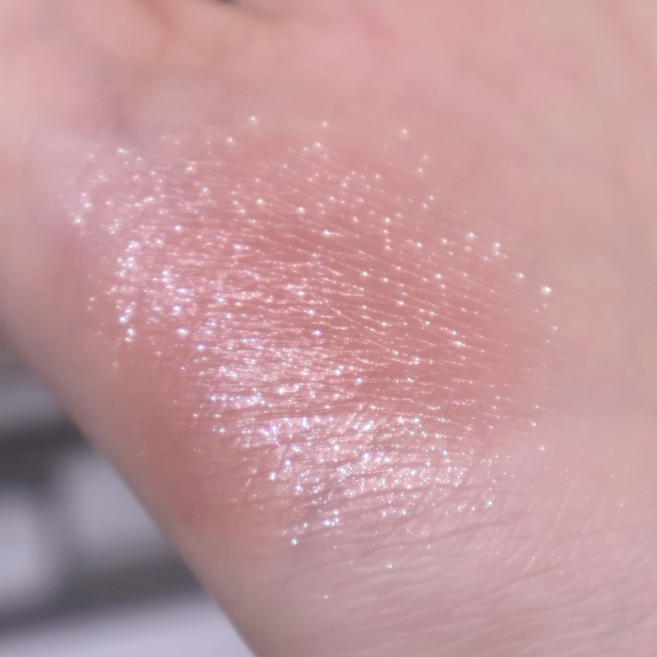 シングルアイシャドウ 20 BE MY ALLURE/hince/単色アイシャドウを使ったクチコミ（1枚目）