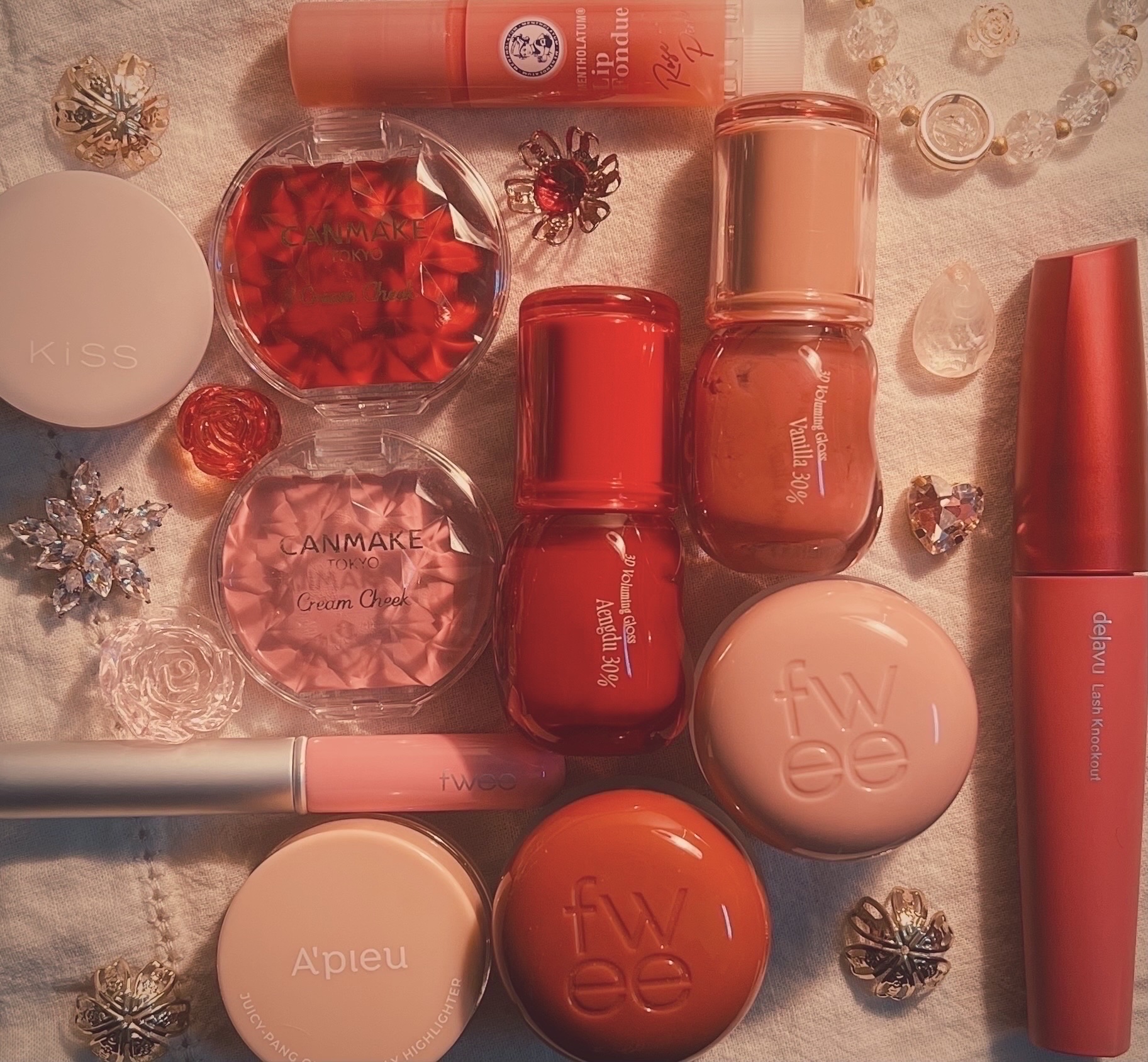 フィンガーライク シリコンリップブラシ スリム/fwee/メイクブラシを使ったクチコミ（1枚目）