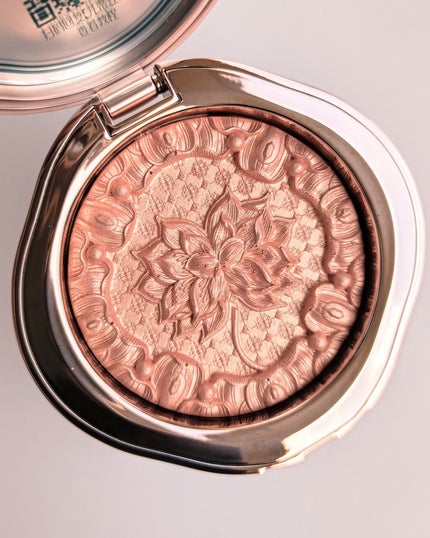 玉養桃花 ルースパウダー/花西子/ルースパウダーを使ったクチコミ(4枚目)