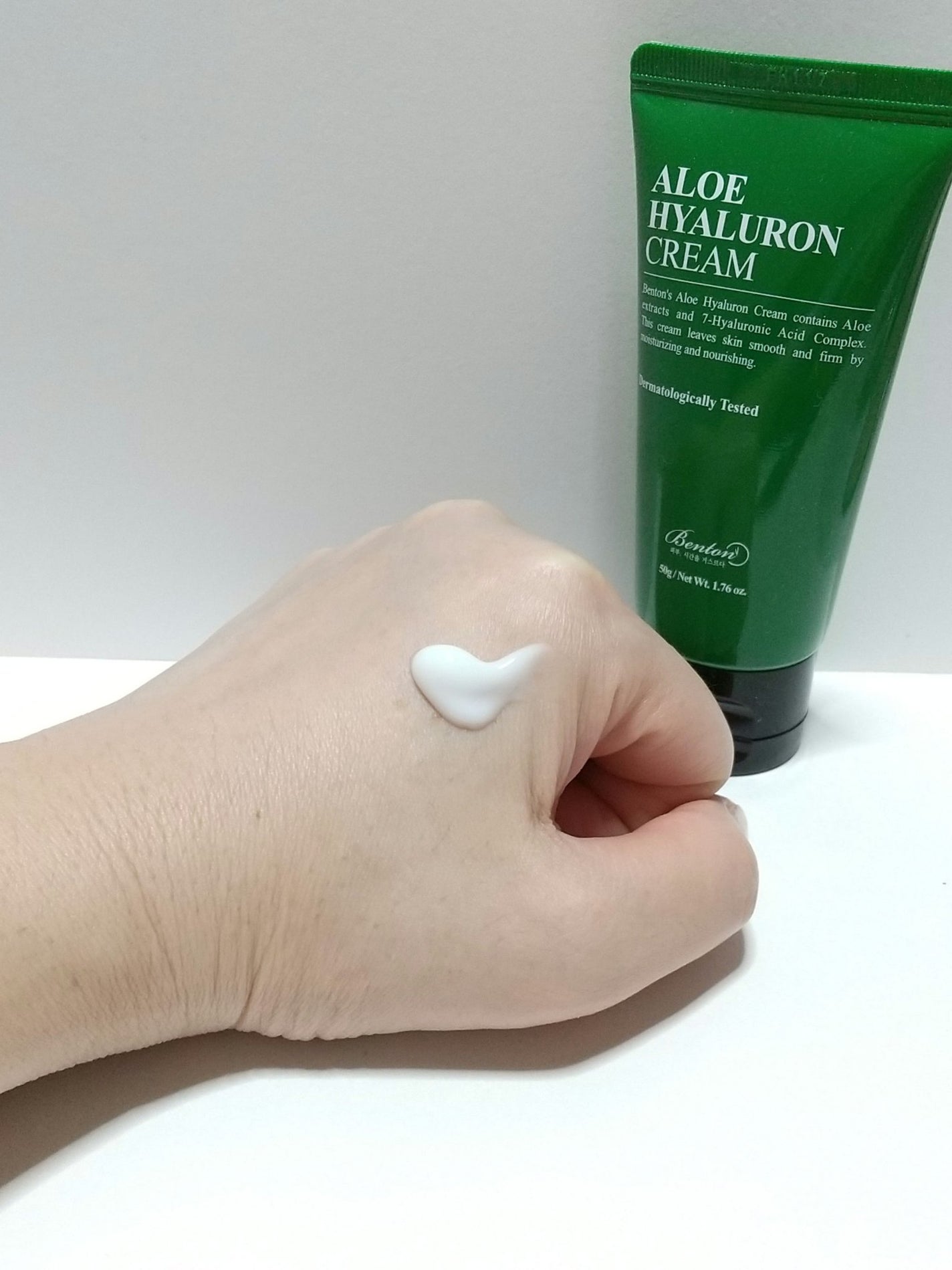 アロエヒアルロンクリーム 50g/BENTON/フェイスクリームを使ったクチコミ(2枚目)