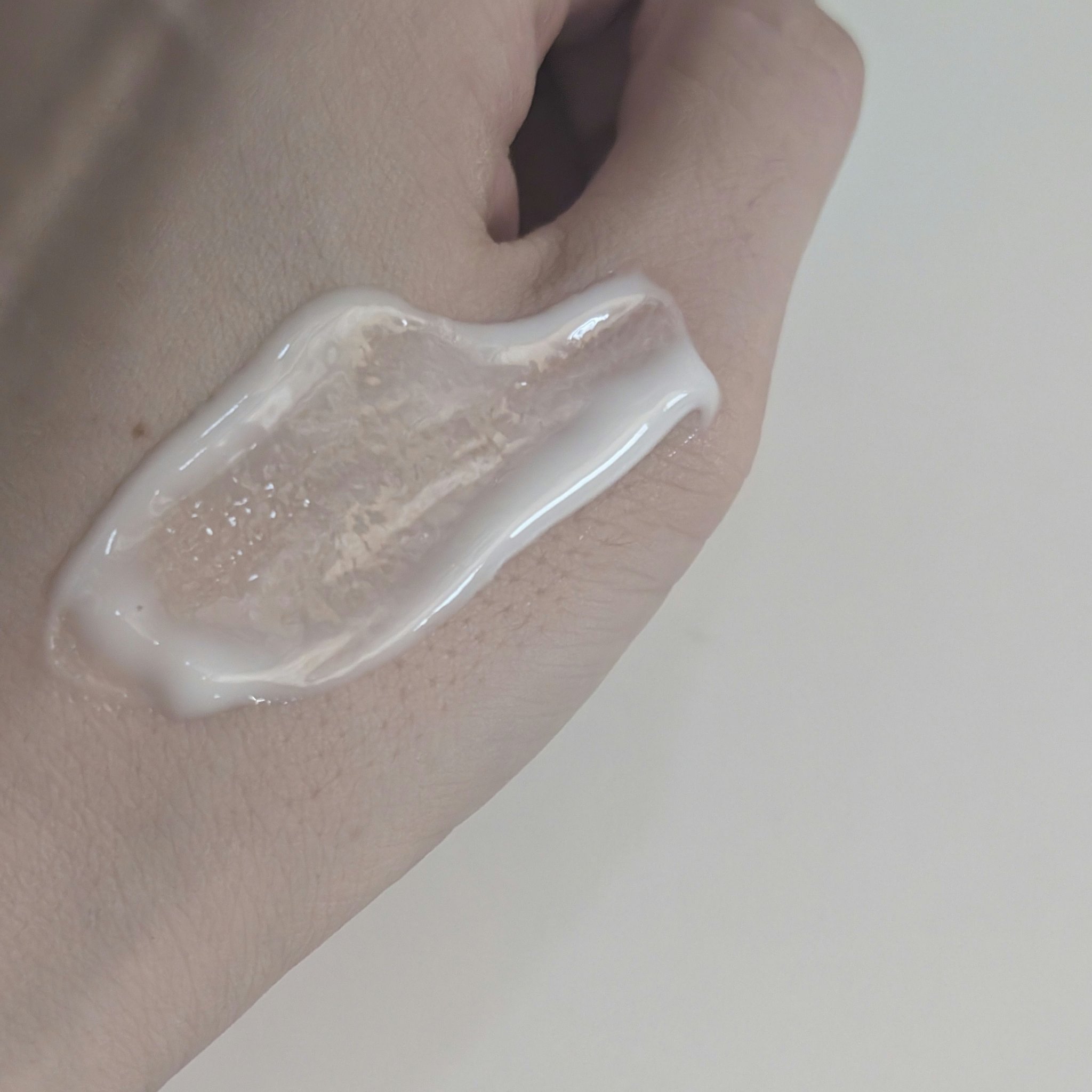 トリクセラ　モイストスキンバリア　ミルク/アベンヌ/ボディミルクを使ったクチコミ（2枚目）