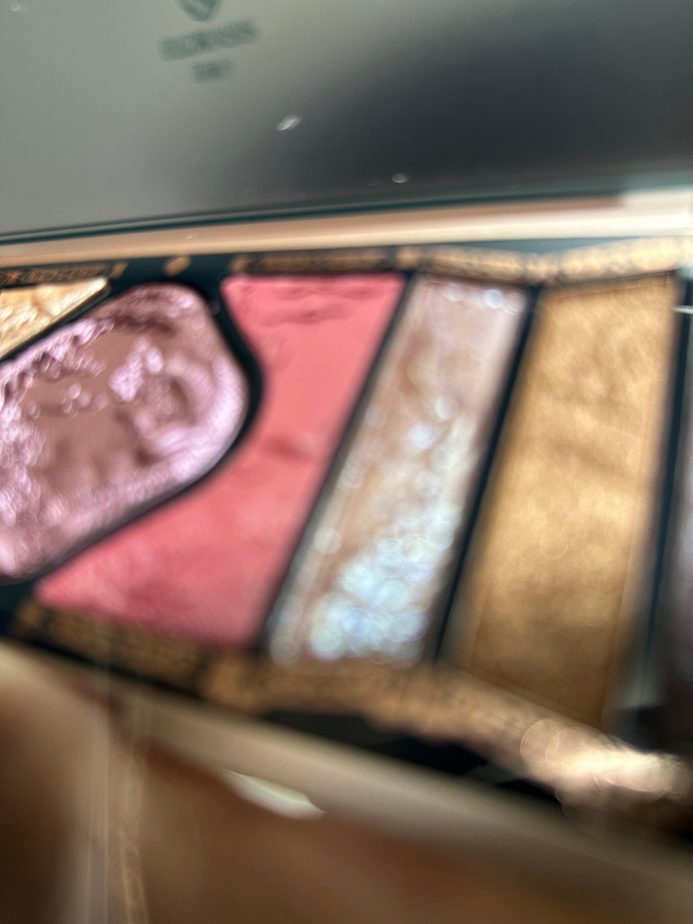 牡丹鏤月浮雕 百鳥朝鳳/花西子/アイシャドウパレットを使ったクチコミ(5枚目)