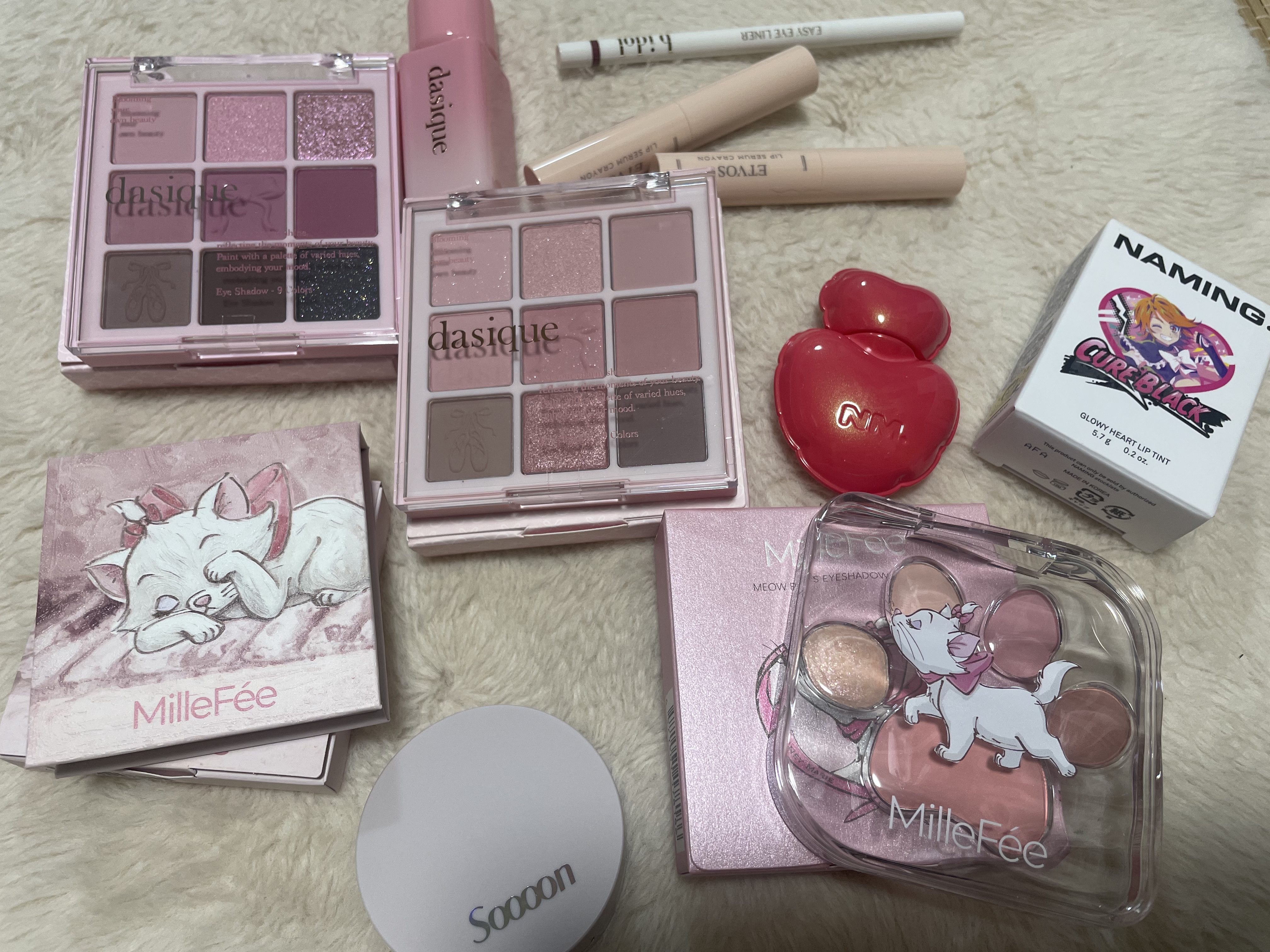 リップセラムクレヨン バラードブルーム/エトヴォス/口紅を使ったクチコミ（2枚目）