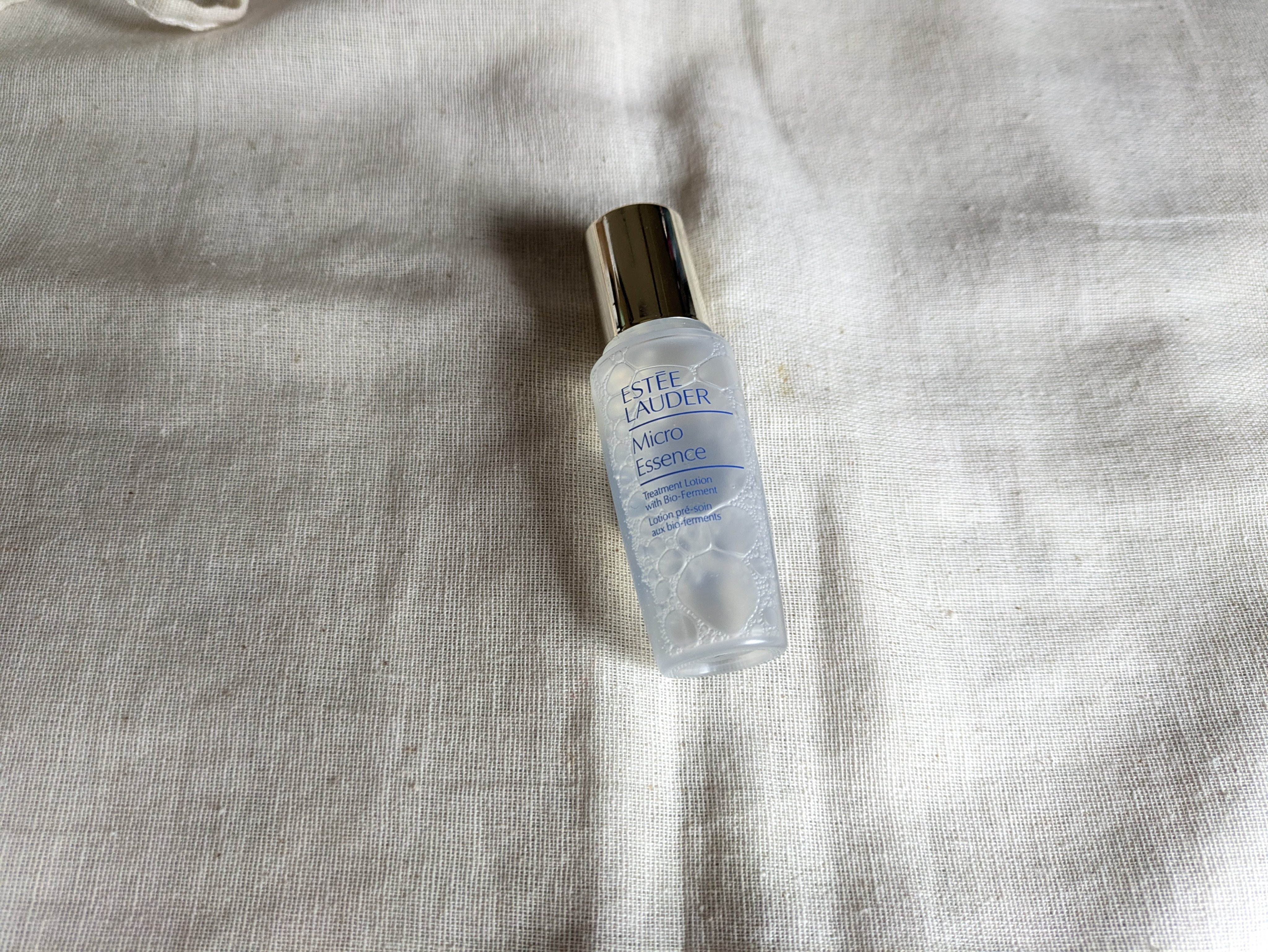 💟ESTEE LAUDER マイクロ エッセンス ローション BF💟

ESTEE LAUDERのミニセットの化粧水です！！
誕生日プレゼントで
前日の美容液とセットでいただきました😭

さらっとしたテクスチャーの化粧水で、
めっちゃ