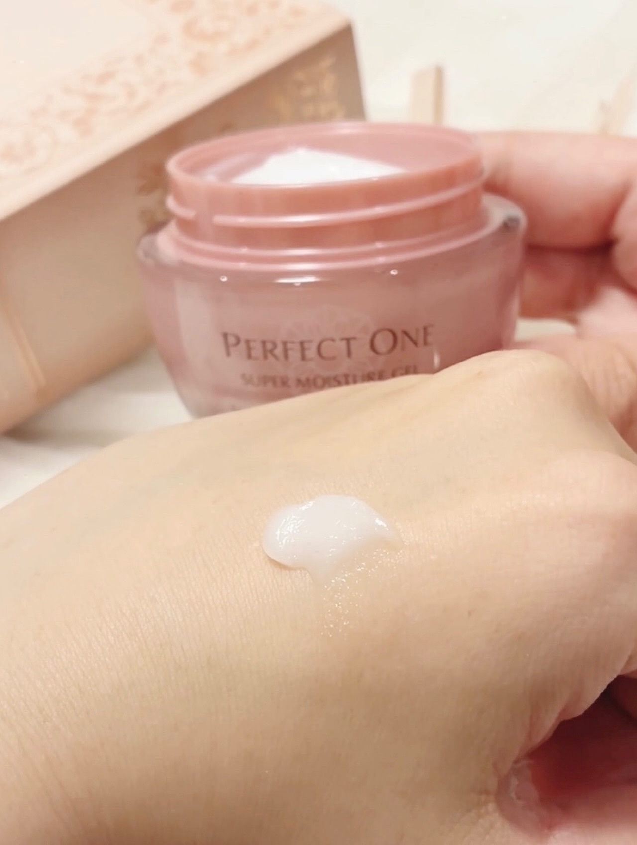 パーフェクトワン 薬用スーパーモイスチャージェル/パーフェクトワン/オールインワン化粧品を使ったクチコミ（2枚目）