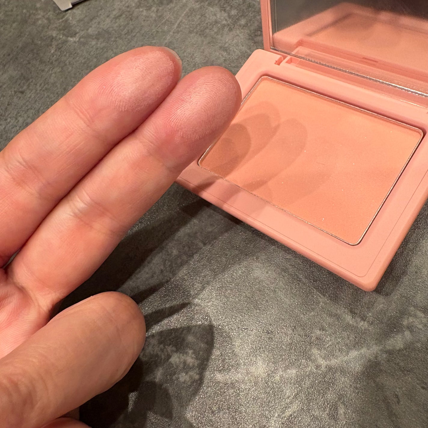 チークステイン ブラッシャー/VDL/パウダーチークを使ったクチコミ(4枚目)