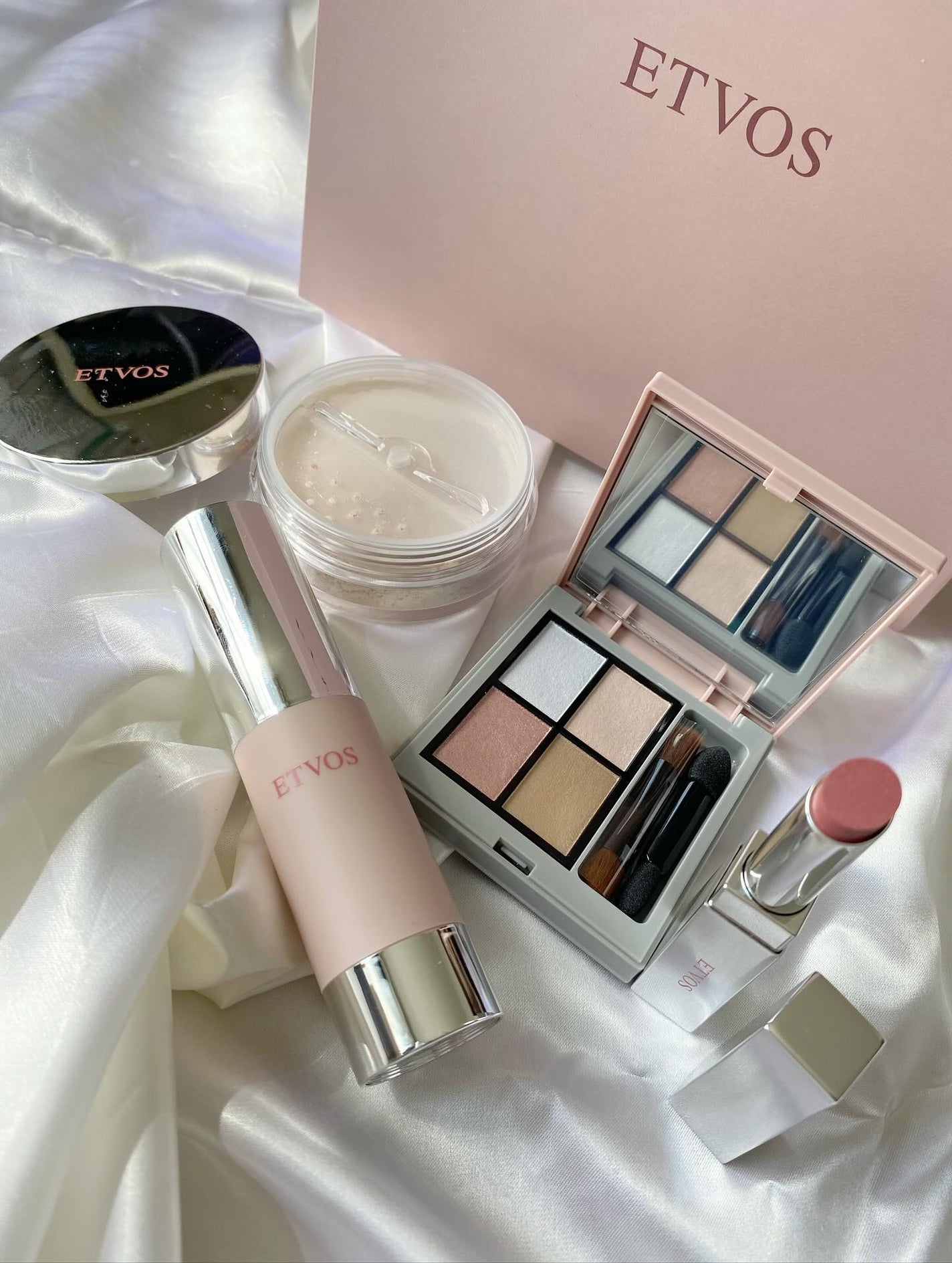2025 ホリデーコフレ/エトヴォス/メイクアップキットを使ったクチコミ(9枚目)