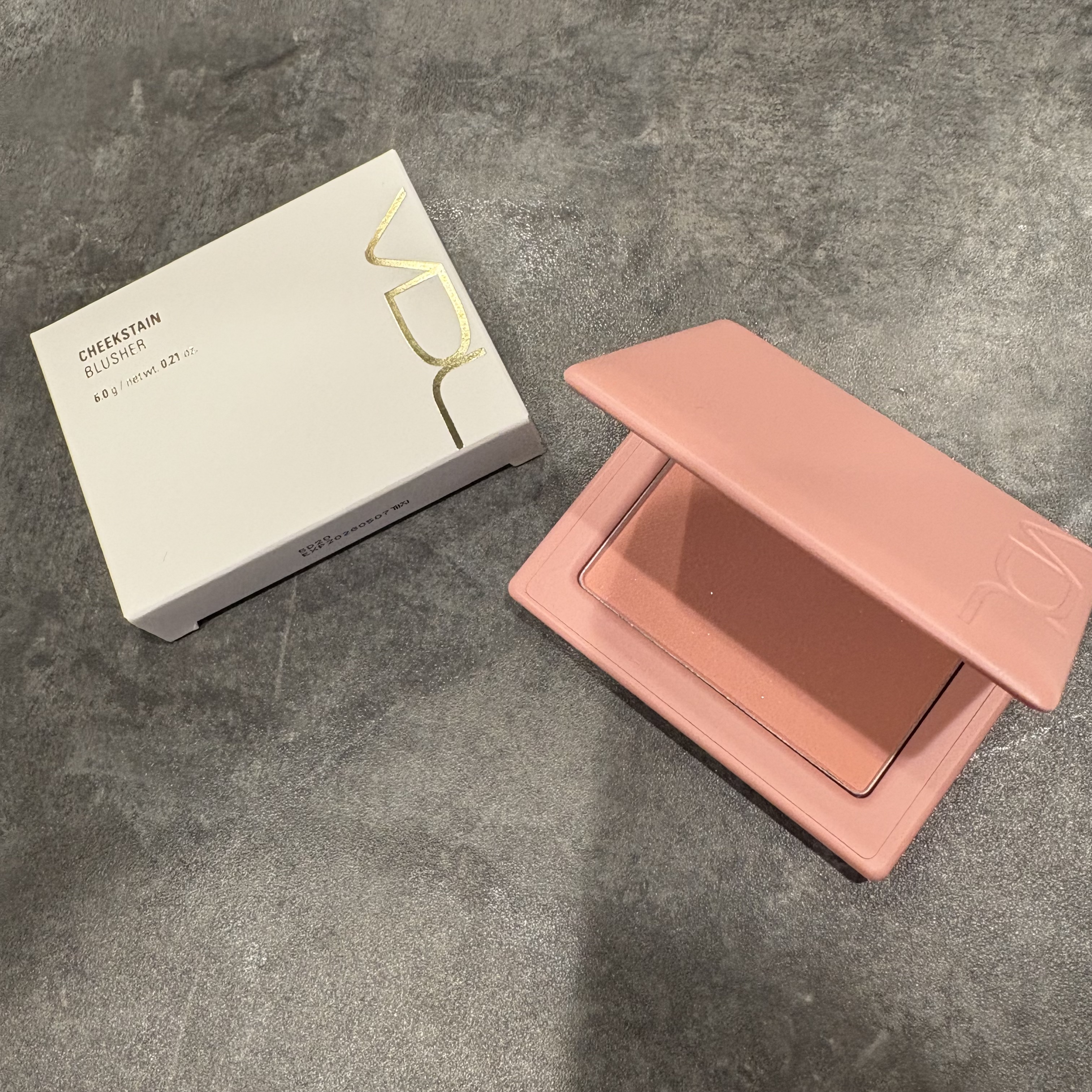 チークステイン ブラッシャー/VDL/パウダーチークを使ったクチコミ（1枚目）