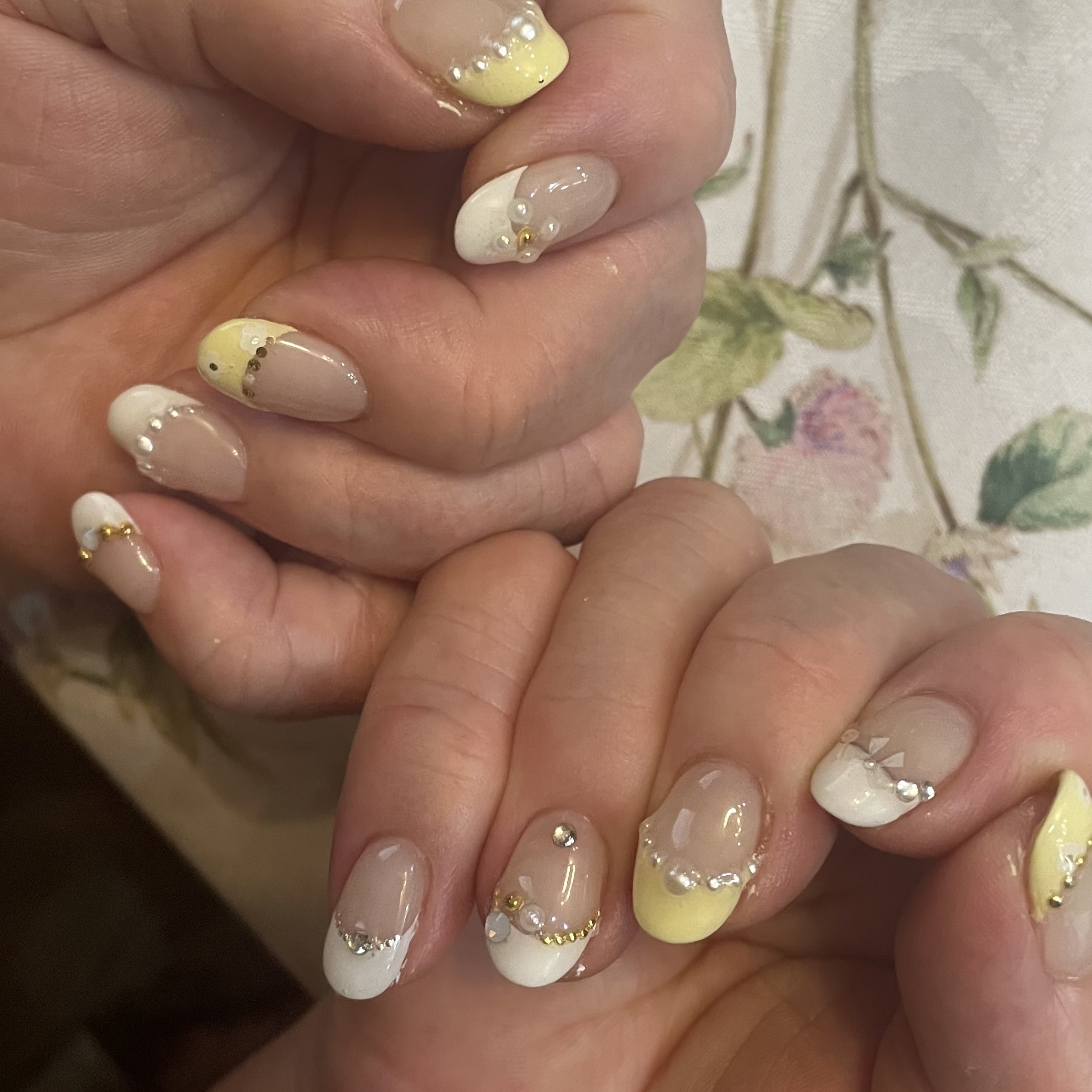 #ネイル,#ジェルネイル,#キラキラネイル,#簡単ネイル,#夏ネイル,#秋ネイル,#冬ネイル,#大人ネイル,#大人ネイル,#韓国ネイル,#フットネイル,#キャラネイル,#キャラクターネイルのネイルデザイン