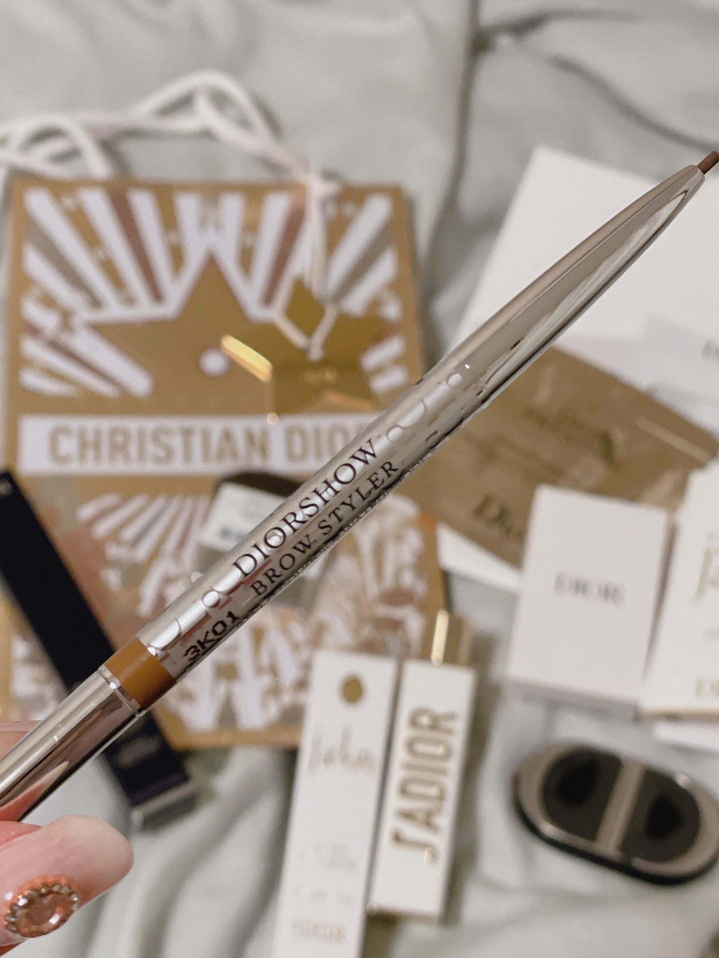 ディオールショウ ブロウ スタイラー ウォータープルーフ/Dior/アイブロウを使ったクチコミ（3枚目）