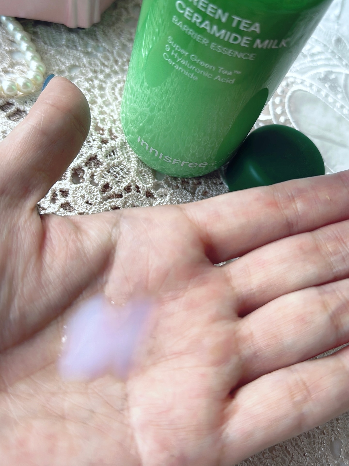 グリーンティー セラミド ミルク エッセンストナー/innisfree/化粧水を使ったクチコミ（2枚目）