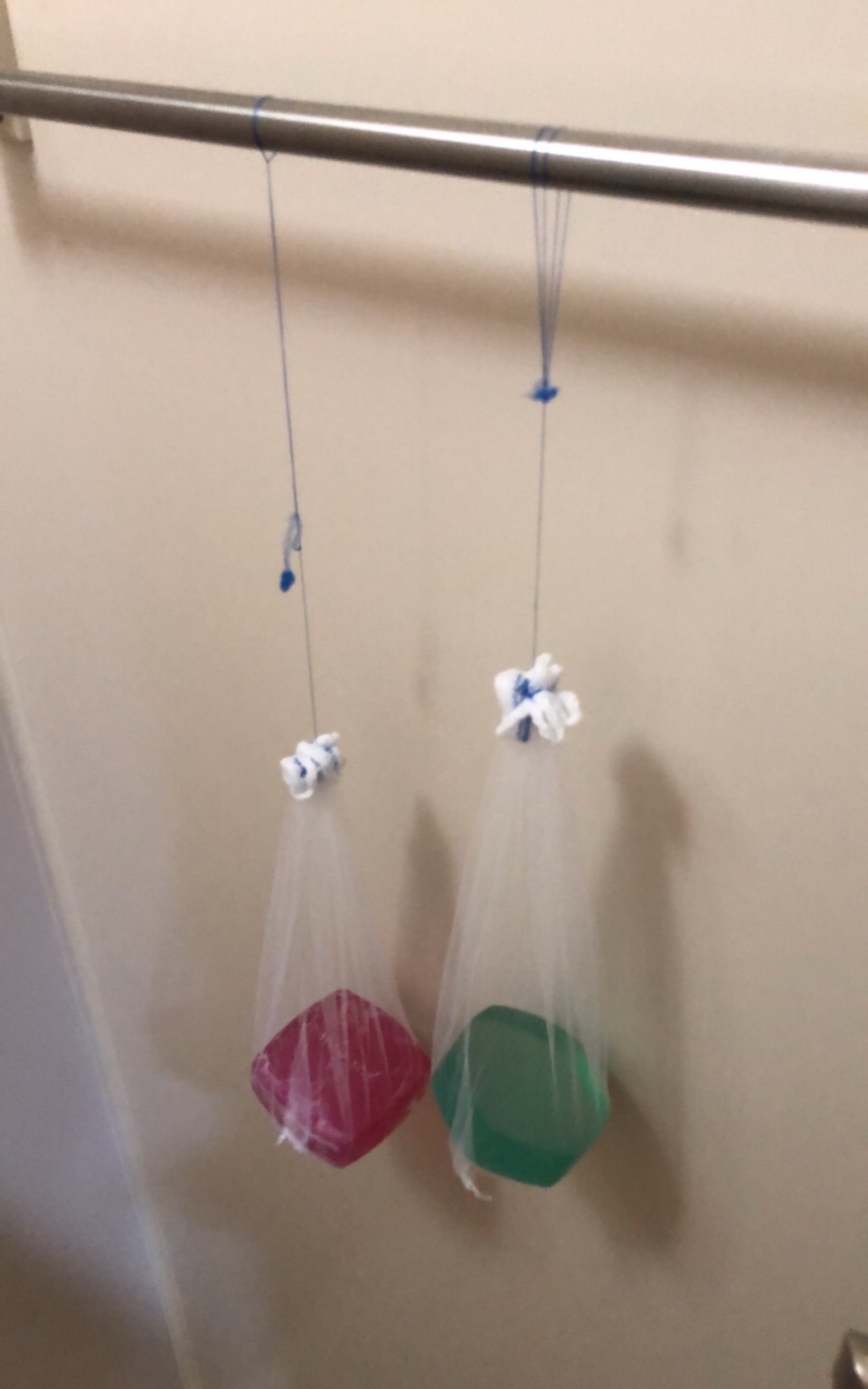 ホネケーキ(エメラルド)NA/SHISEIDO/洗顔石鹸を使ったクチコミ（1枚目）