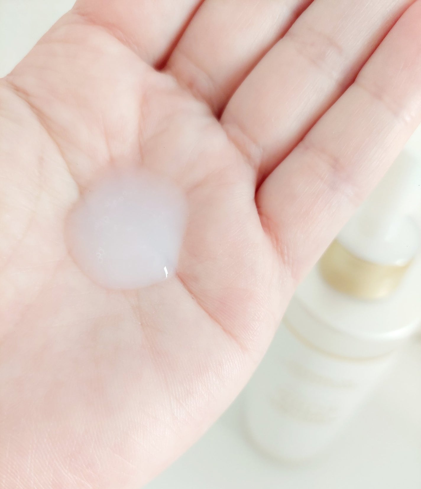 美白ウォータリースキンローション/世田谷コスメ/化粧水を使ったクチコミ(4枚目)