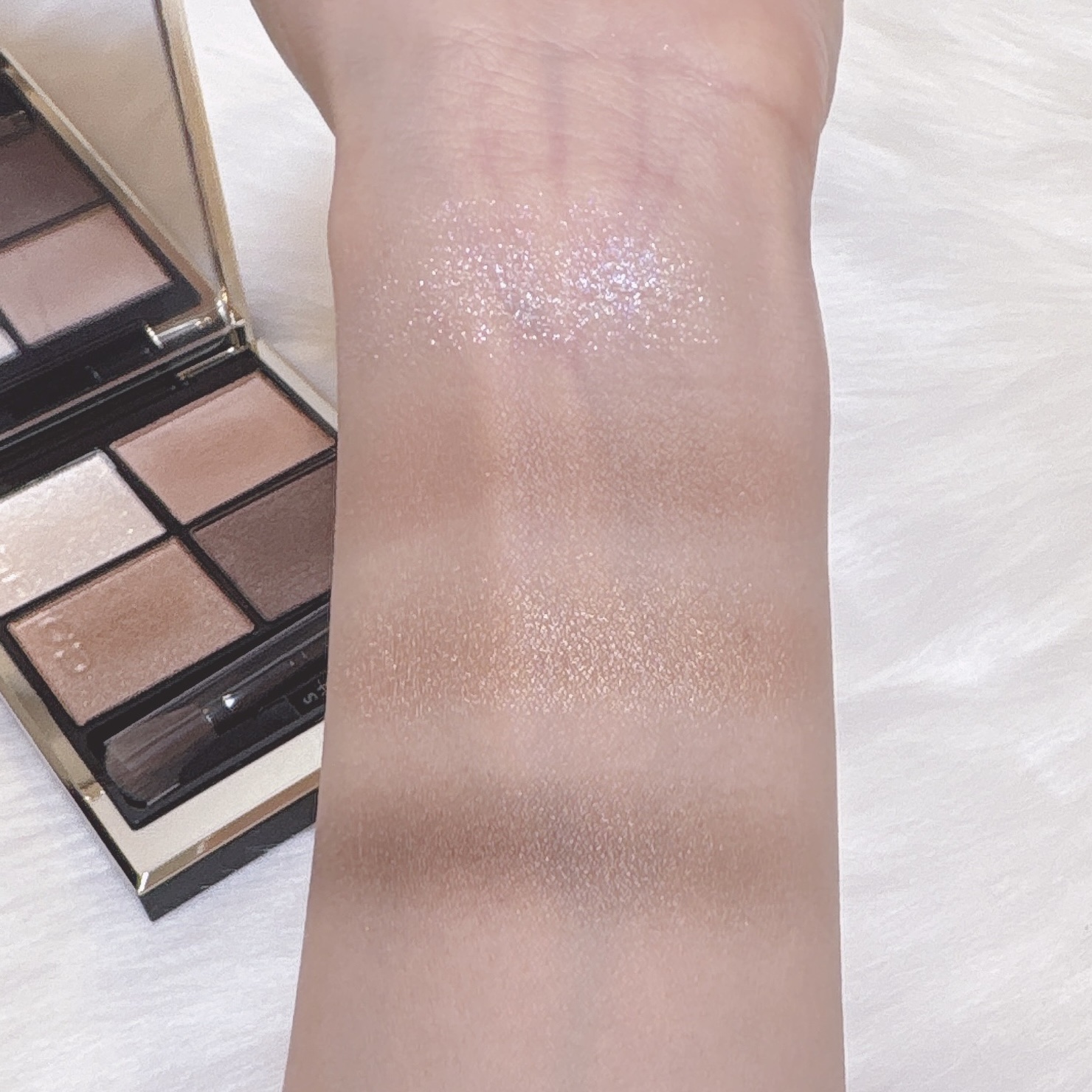 シグニチャー カラー アイズ/SUQQU/アイシャドウパレットを使ったクチコミ（3枚目）