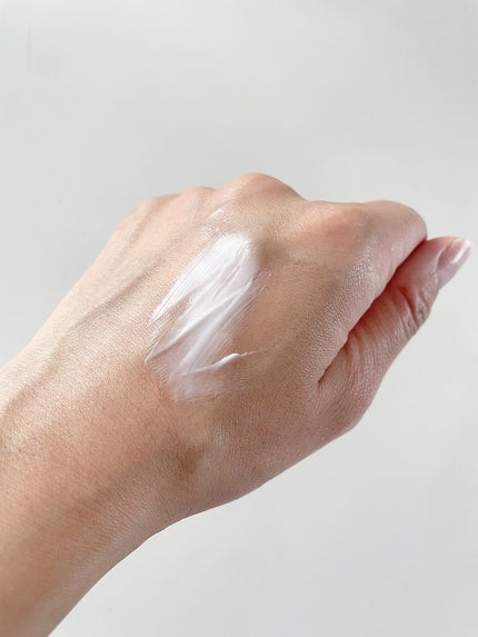 パフュームシルキーハンドクリーム/hetras/ハンドクリームを使ったクチコミ(5枚目)