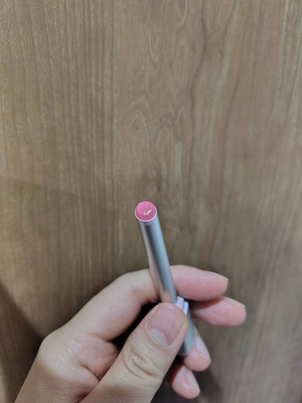 キス リップアロー グロウ 04 シュクレピンク/KiSS/口紅を使ったクチコミ(2枚目)