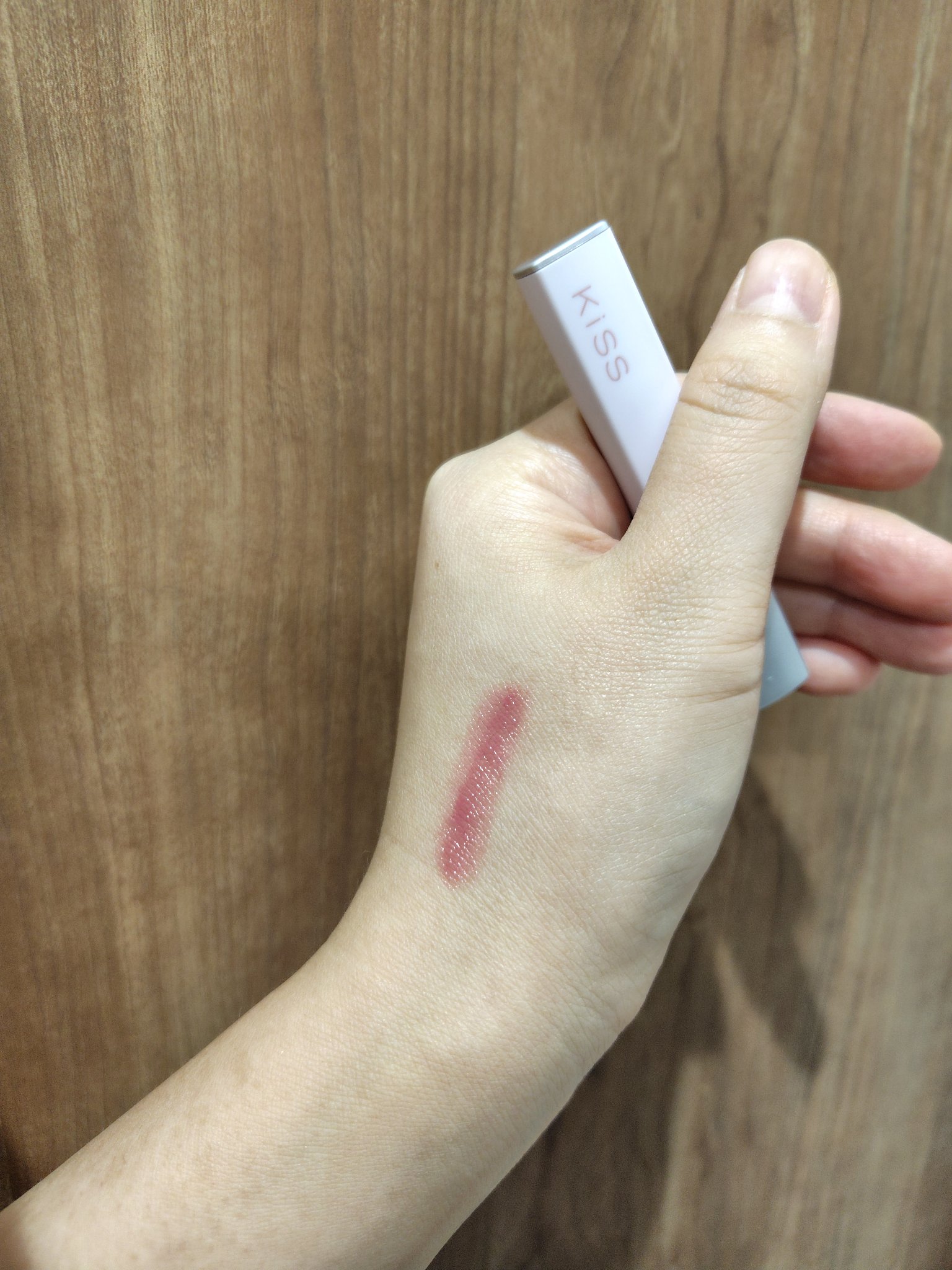 キス リップアロー グロウ/KiSS/口紅を使ったクチコミ（3枚目）