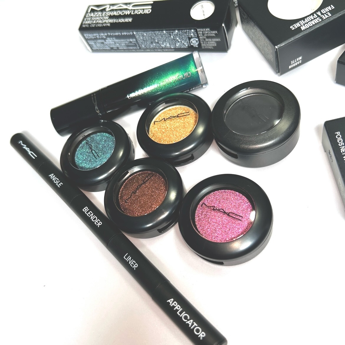 ダズルシャドウ リキッド アイシャドウ メタリック/M・A・C/リキッドアイシャドウを使ったクチコミ（1枚目）