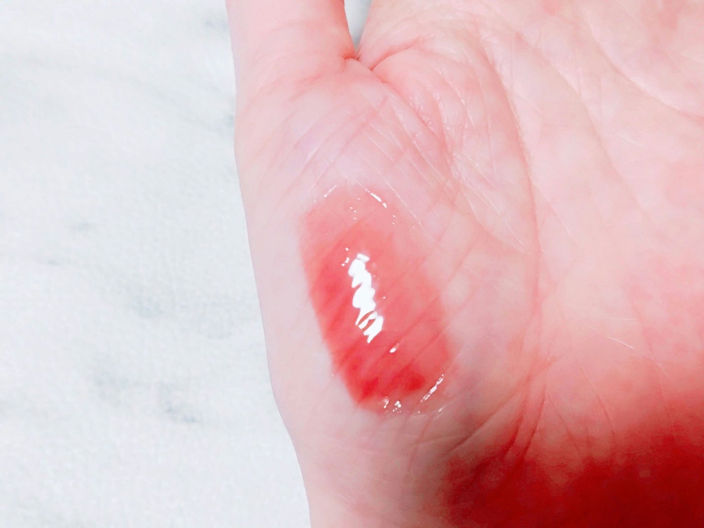 ジューシーパンピンググロス/INTO U/リップグロスを使ったクチコミ(3枚目)