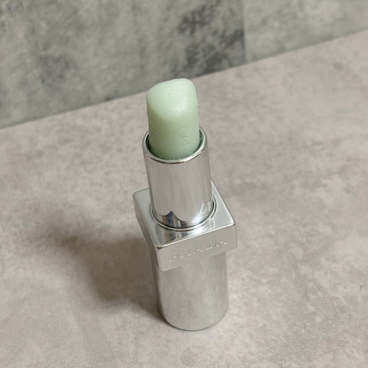 リップ バーム オプティマイジング ケア/PRADA BEAUTY/リップバームを使ったクチコミ(8枚目)