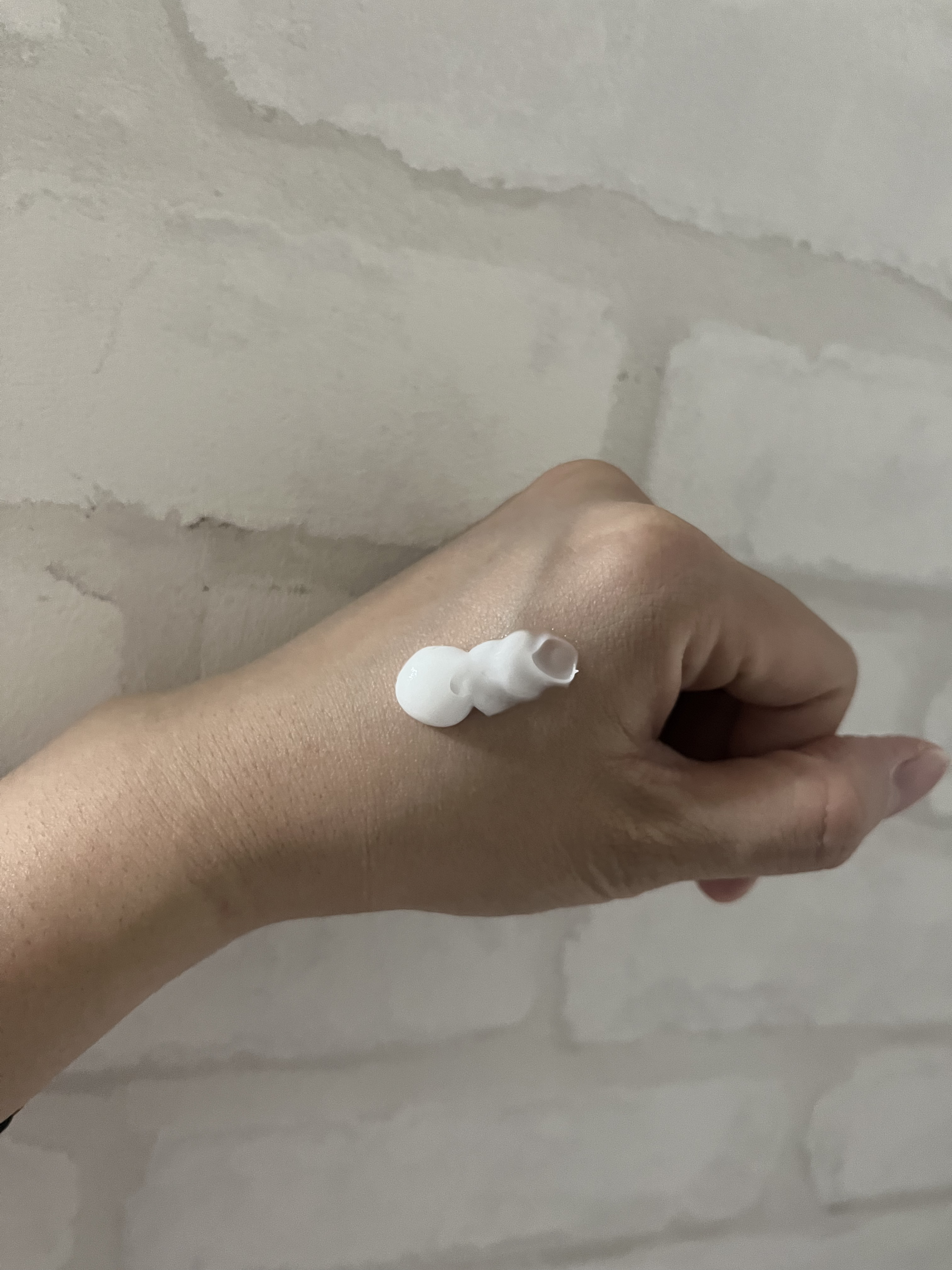 チェリーブロッサム ソフトハンドクリーム/L'OCCITANE/ハンドクリームを使ったクチコミ（2枚目）