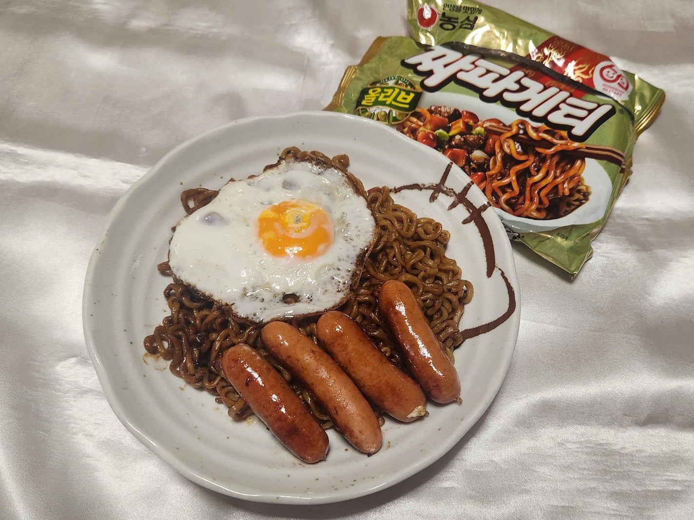 Y&Y #フォロバ100 on LIPS 「#PR@seoulhako様より【Kドラマ体験BOX】提供頂き..」(6枚目)