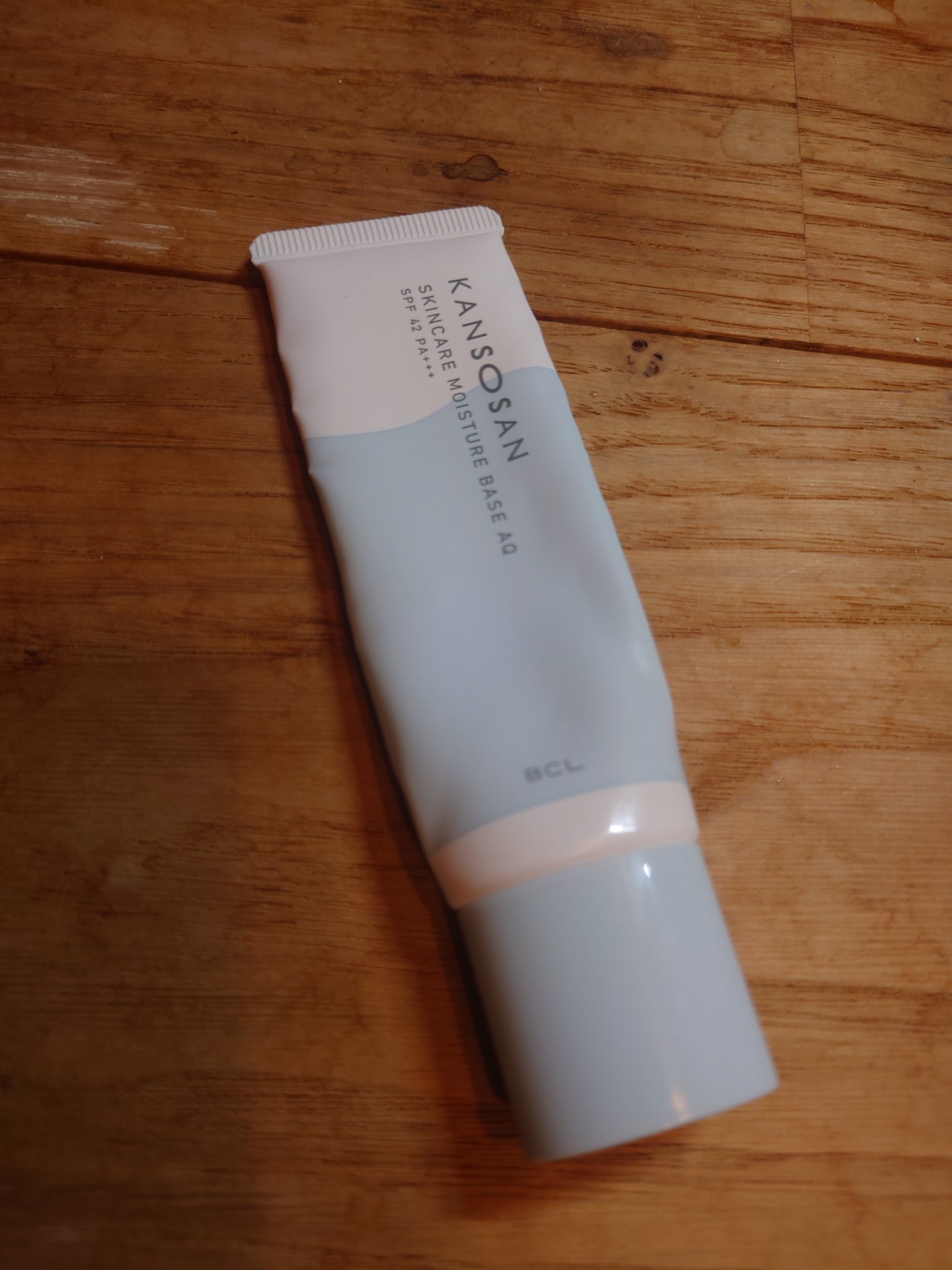 #使い切りコスメ
乾燥さん　水分力スキンケア下地

保湿力の方は何本かリピして愛用していますが、夏だけはやっぱりベタベタしてしまってこちらに変えてみました。結果大正解！
毎年夏はこっちにしてみようかな。定番化万歳！


よく伸びるので乳液み