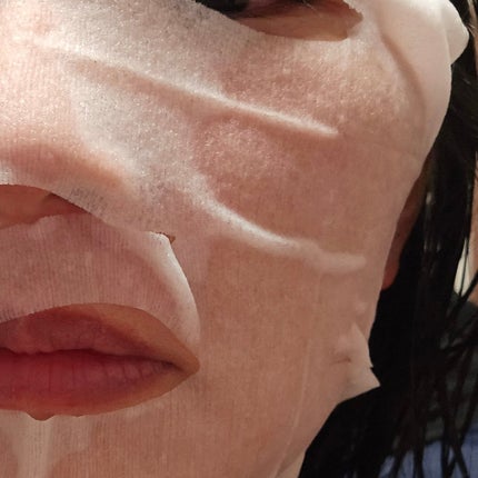 me on LIPS 「#PR#サボリーノ#サボリーノメガショット朝用ツヤピールマスク..」(4枚目)