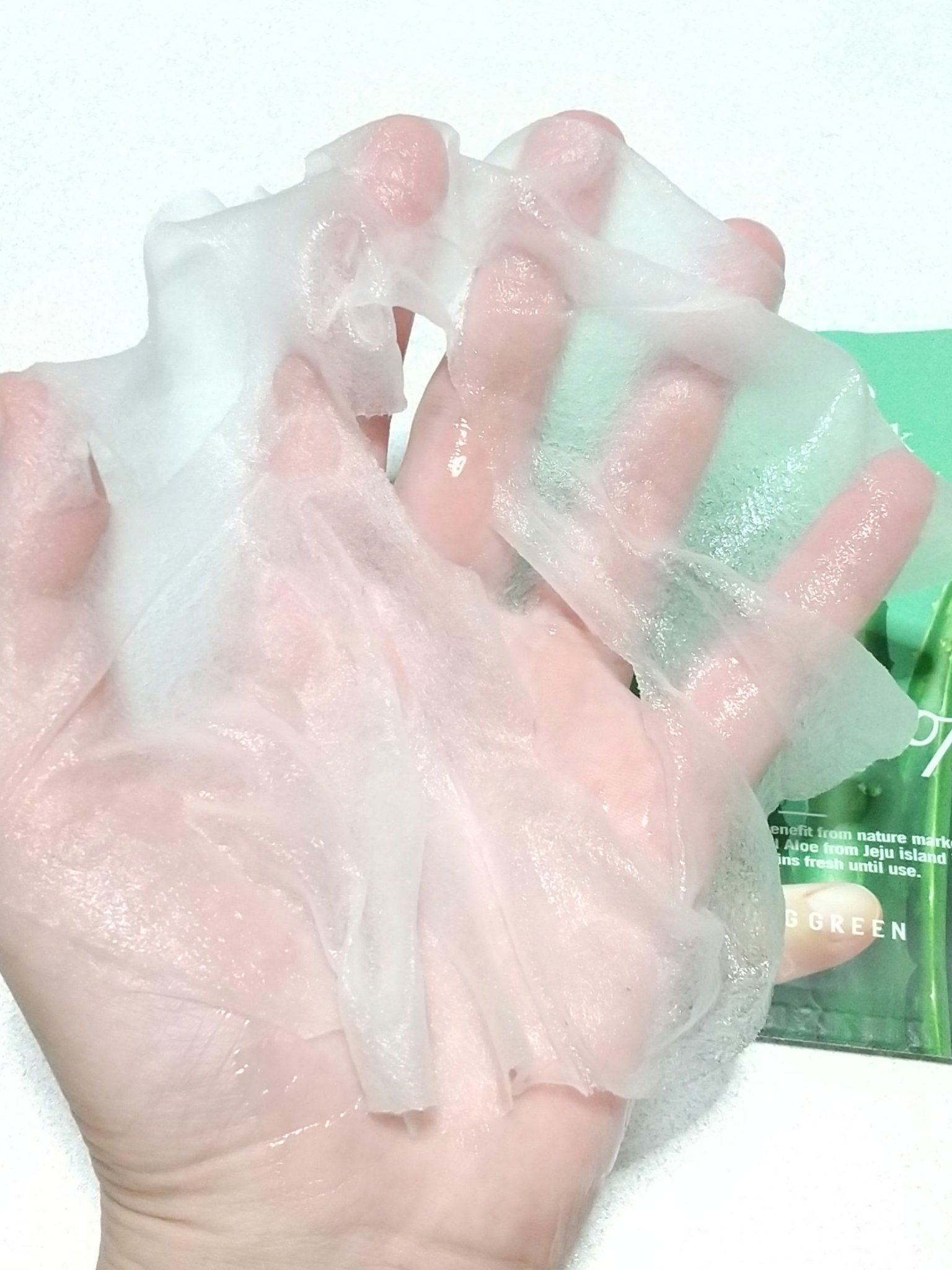 BRING GREEN アロエ90%フレッシュマスクのクチコミ「⭐️⭐️⭐️⭐️☆
みずみずしい使用感💚

BRING GREEN
アロエ90%フレッシュマス.....」（2枚目）