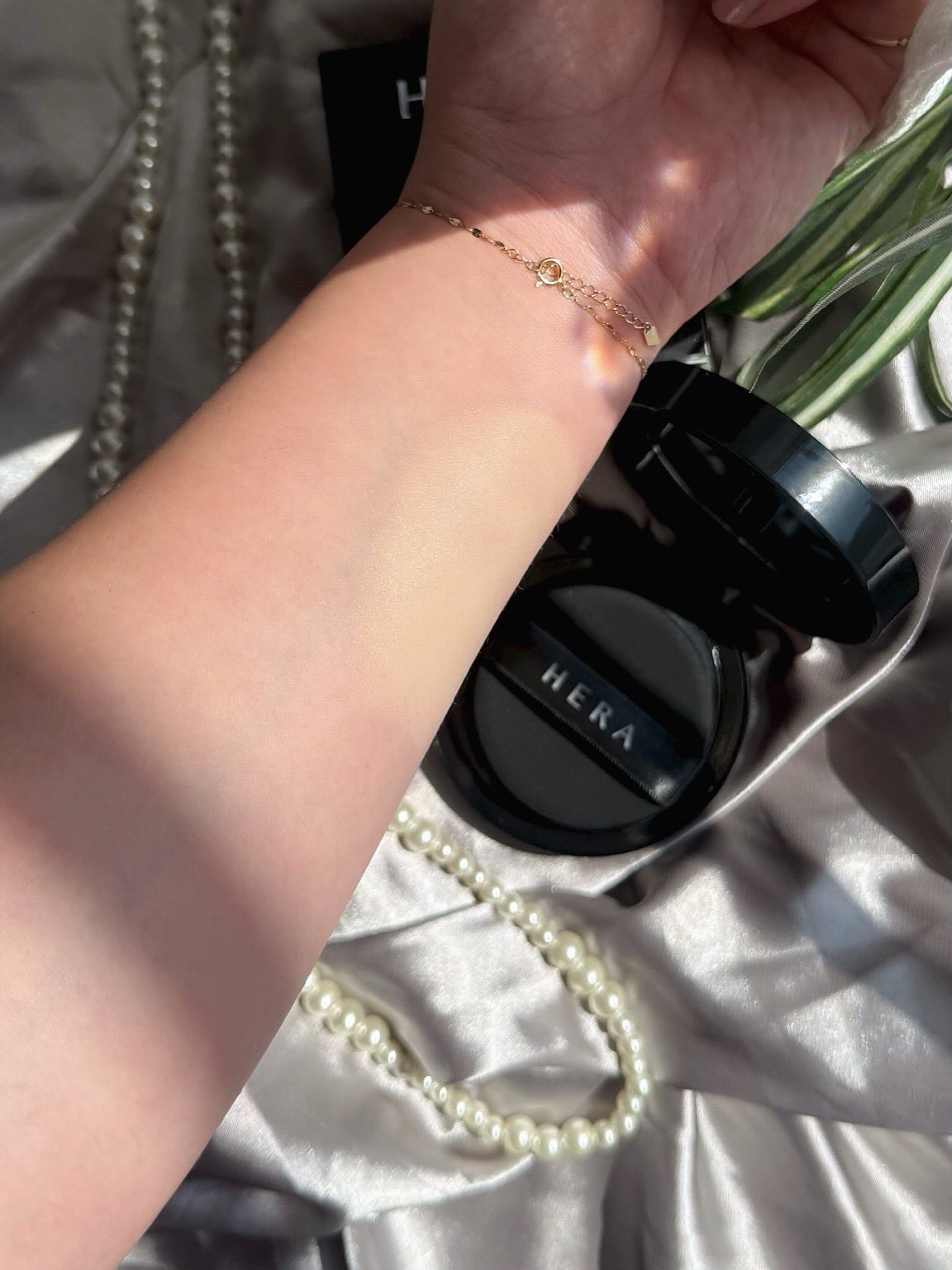 ブラック クッション ファンデーション/HERA/クッションファンデーションを使ったクチコミ（2枚目）