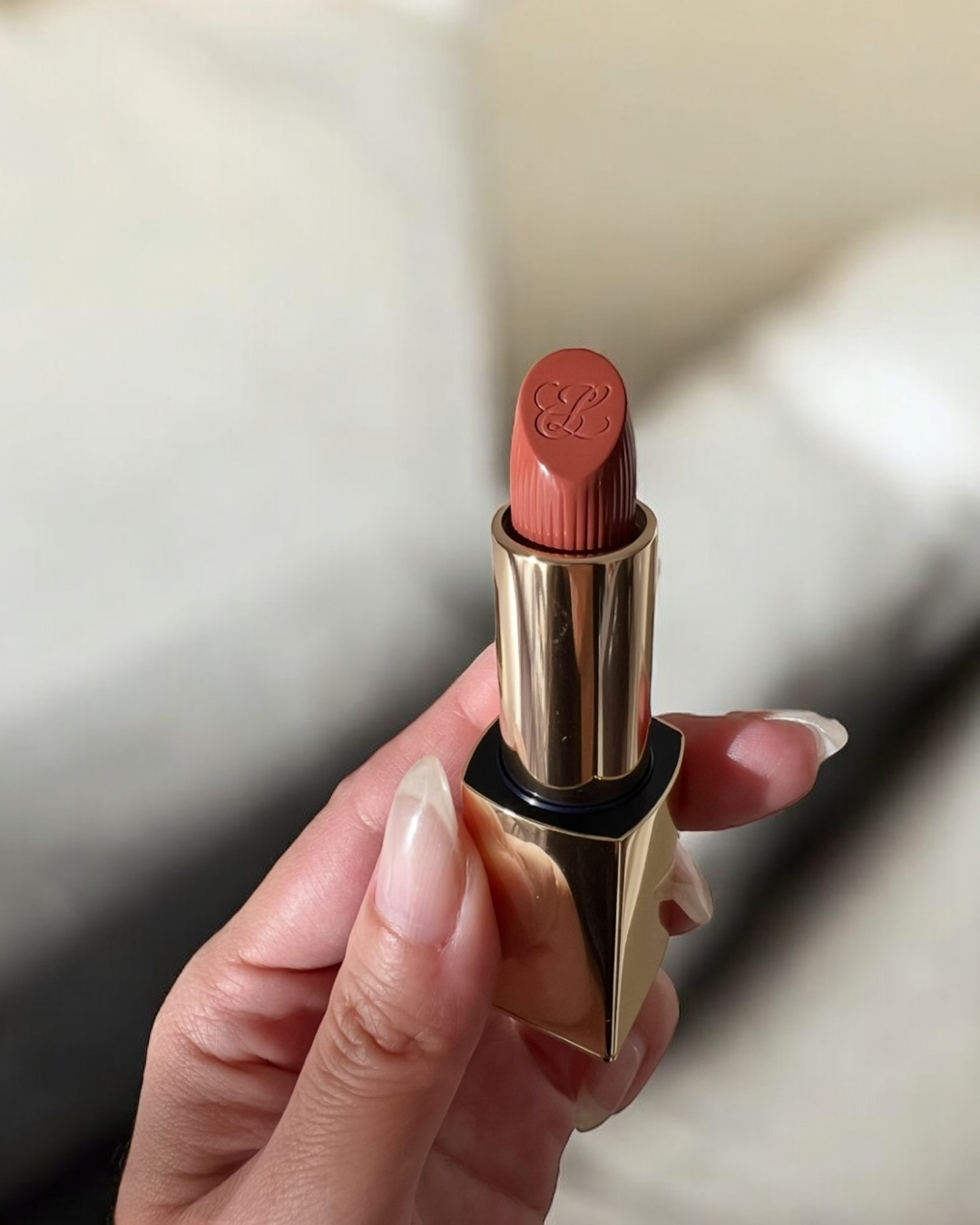 ピュア カラー リップスティック クリーム/ESTEE LAUDER/口紅を使ったクチコミ（2枚目）