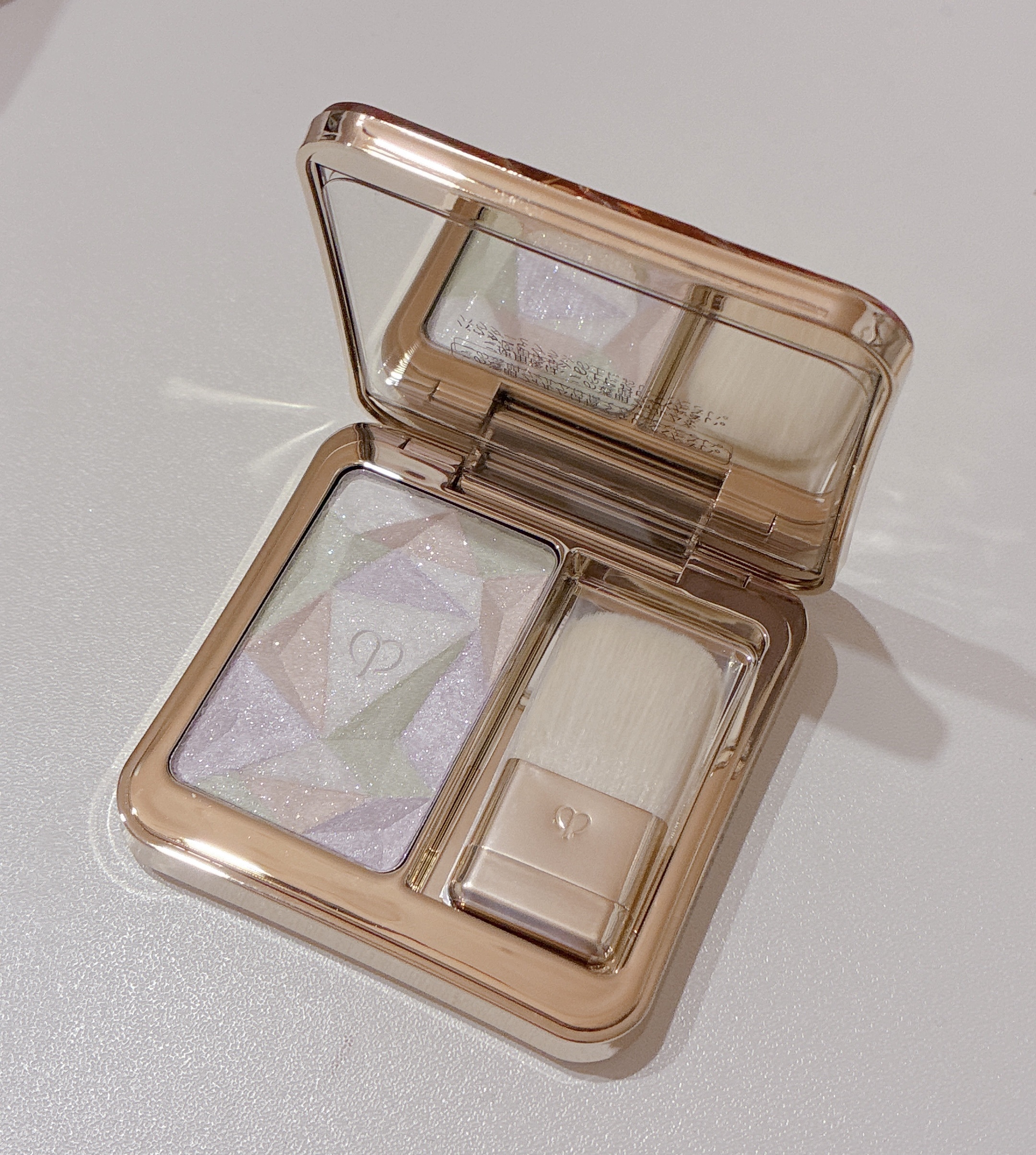 ル・レオスールデクラ 17 / クレ・ド・ポー ボーテ(Cle de Peau