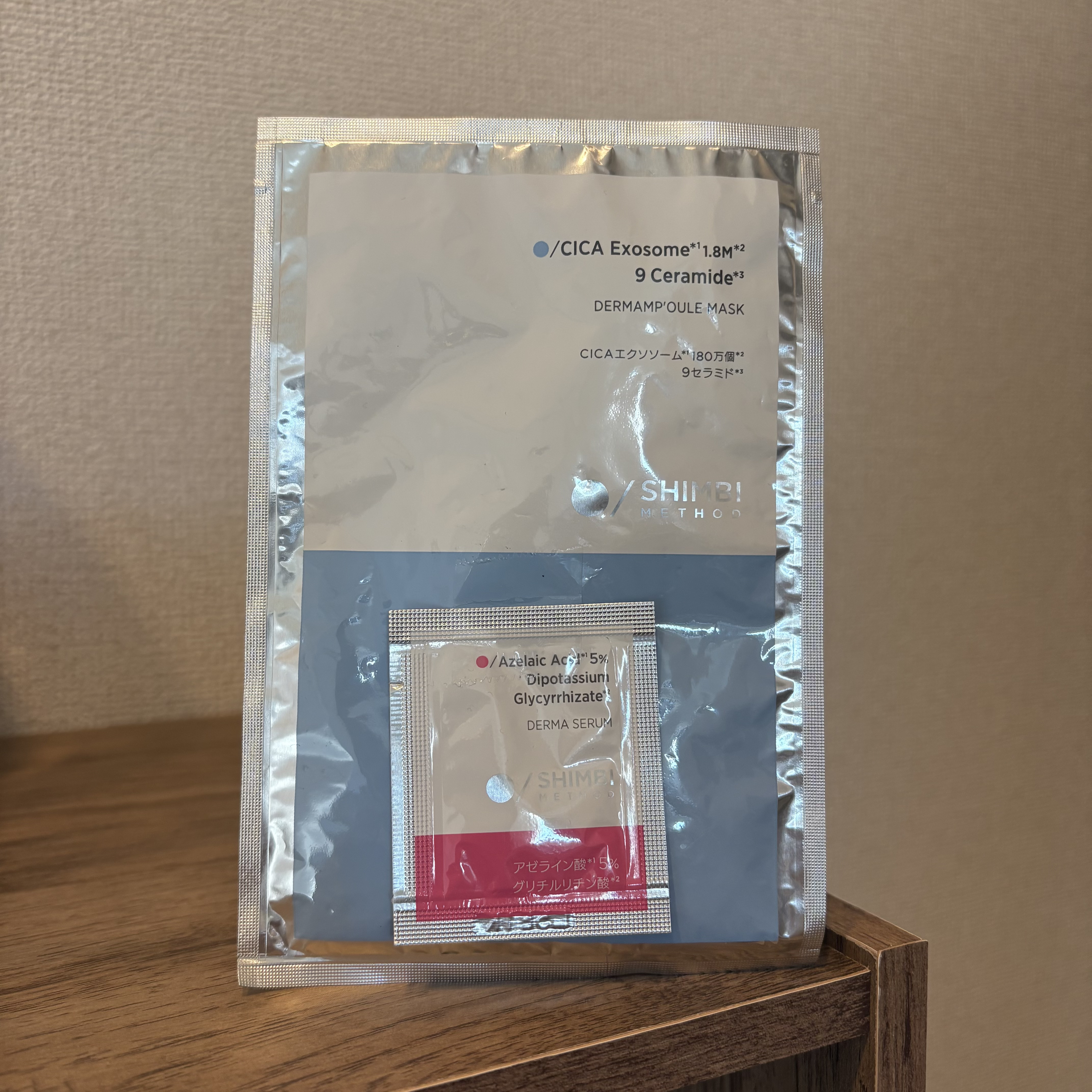 ☺︎SHIMBI METHOD

ダーマンプルマスク CICAエクソソーム ×9セラミド

ドンキでコスメ徘徊していたら見つけたSHIMBI METHODシリーズ。
なんだかとても良さそうで美容液がとても気になったけど、今新しい美容液は封印