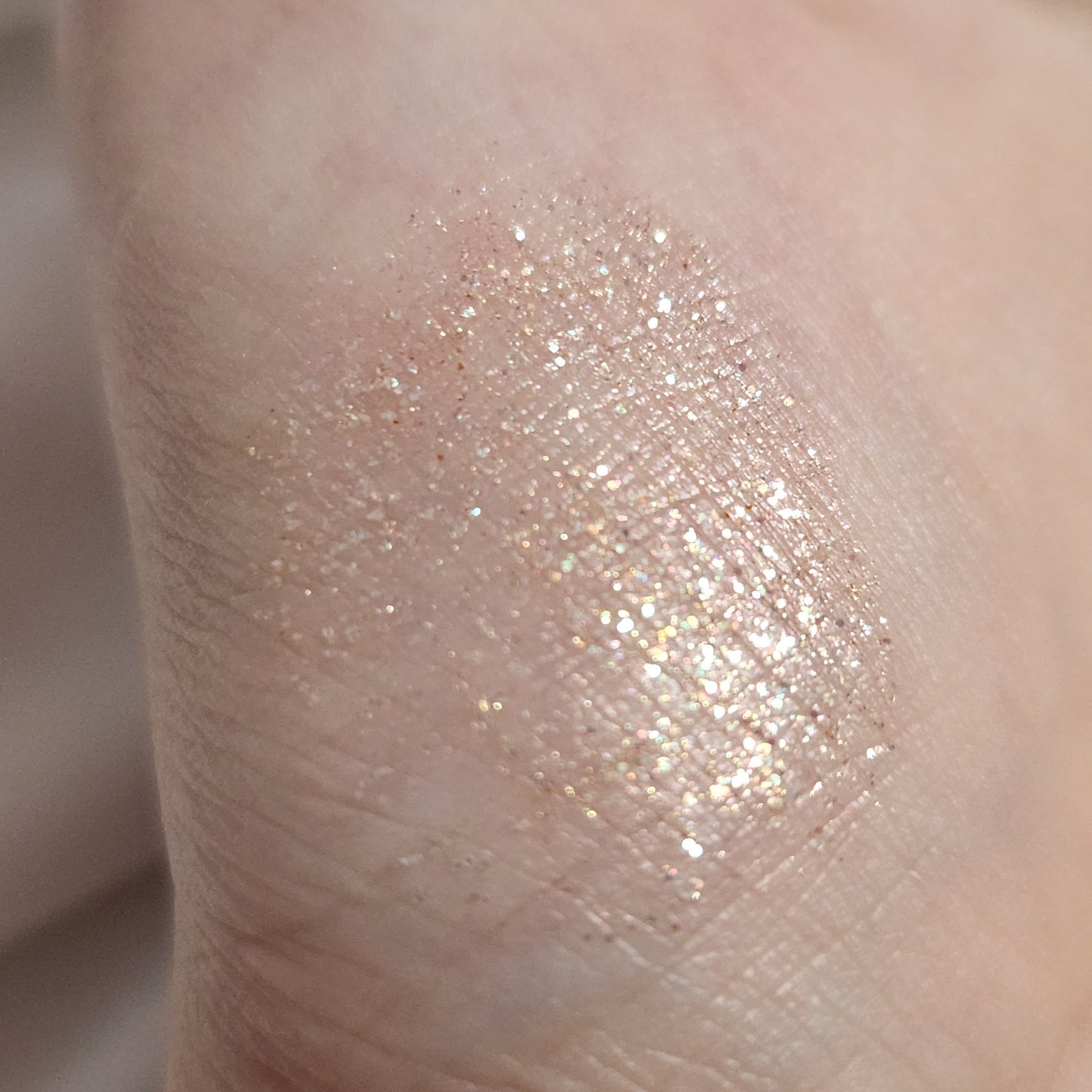 ã±ããšð°æ°ãŸããã«ãã©ãã on LIPS ãããšãã¥ãŒãããŠã¹ãã©ãŒããªãã¯ãªãããã¢ã€ãºBE103ããã..ãïŒ3æç®ïŒ