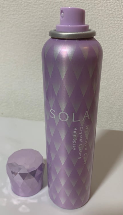 SOLA WEATHER CARE ソラ ウェザーケア クリスタルラスティング ヘアスプレーのクチコミ「日焼け止め効果があり、スプレーをすると艶が出ます。
甘い花の香りがします。
巻いた髪とかを固め.....」(1枚目)