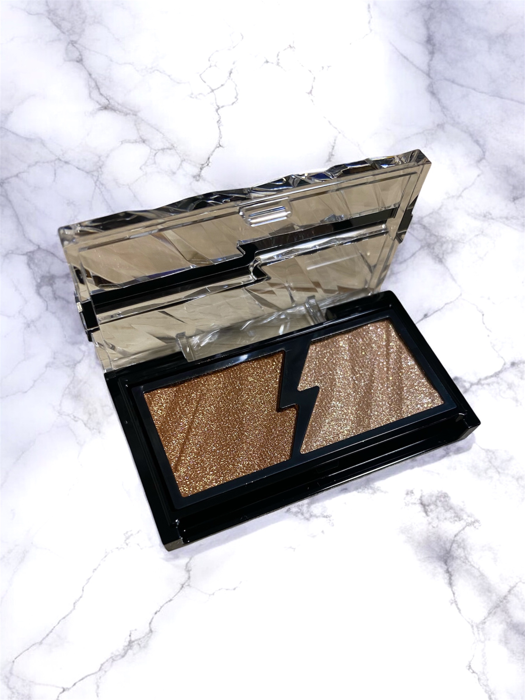 エレクトリックショックアイズ /KATE/アイシャドウパレットを使ったクチコミ（2枚目）