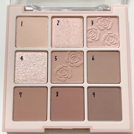 dasique ブレンディングムードチークのクチコミ「dasique シャドウパレット 27ローズミルクティー 4180円(税込)
dasique .....」(2枚目)